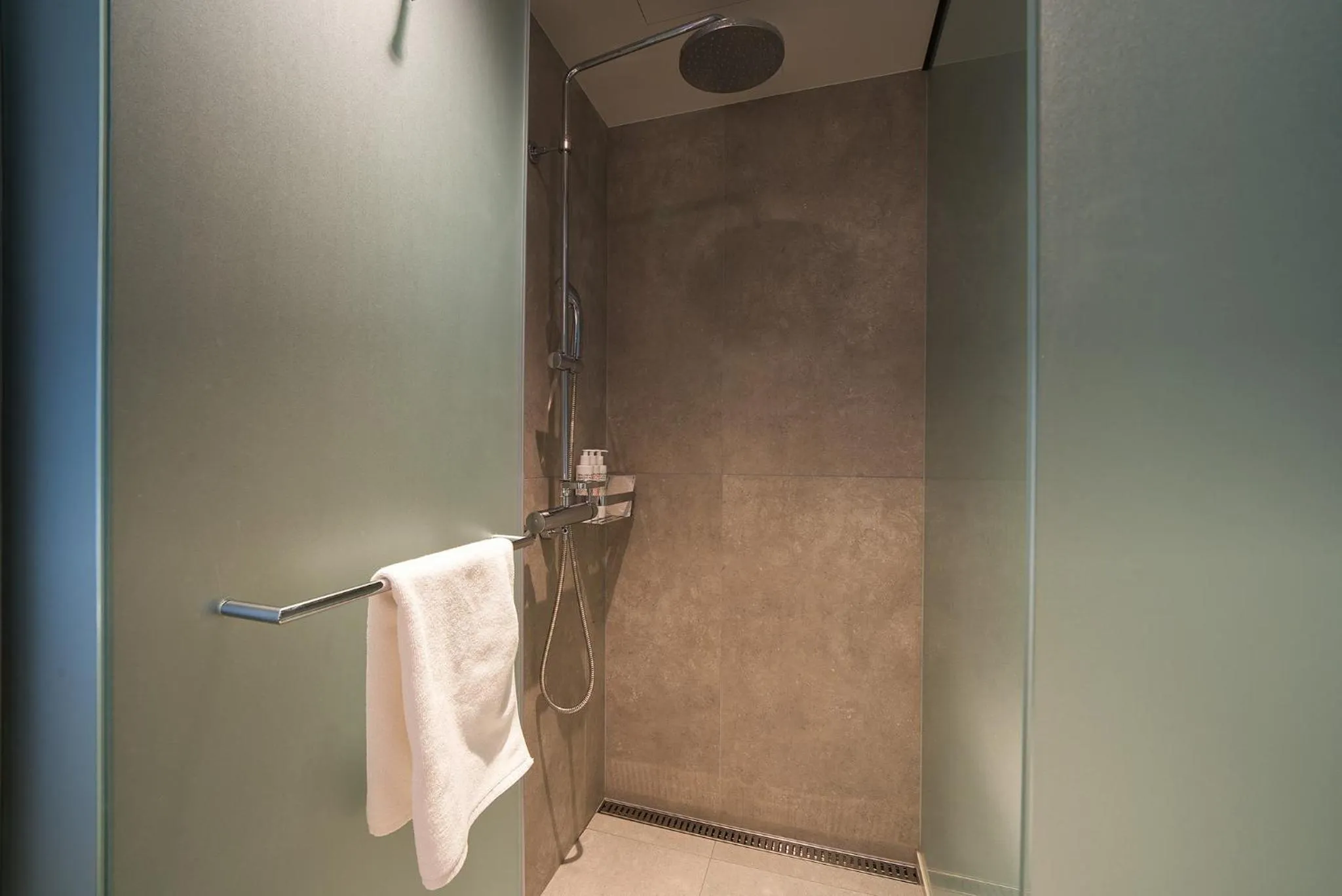 Shower in L7 HAEUNDAE by LOTTE HOTELS