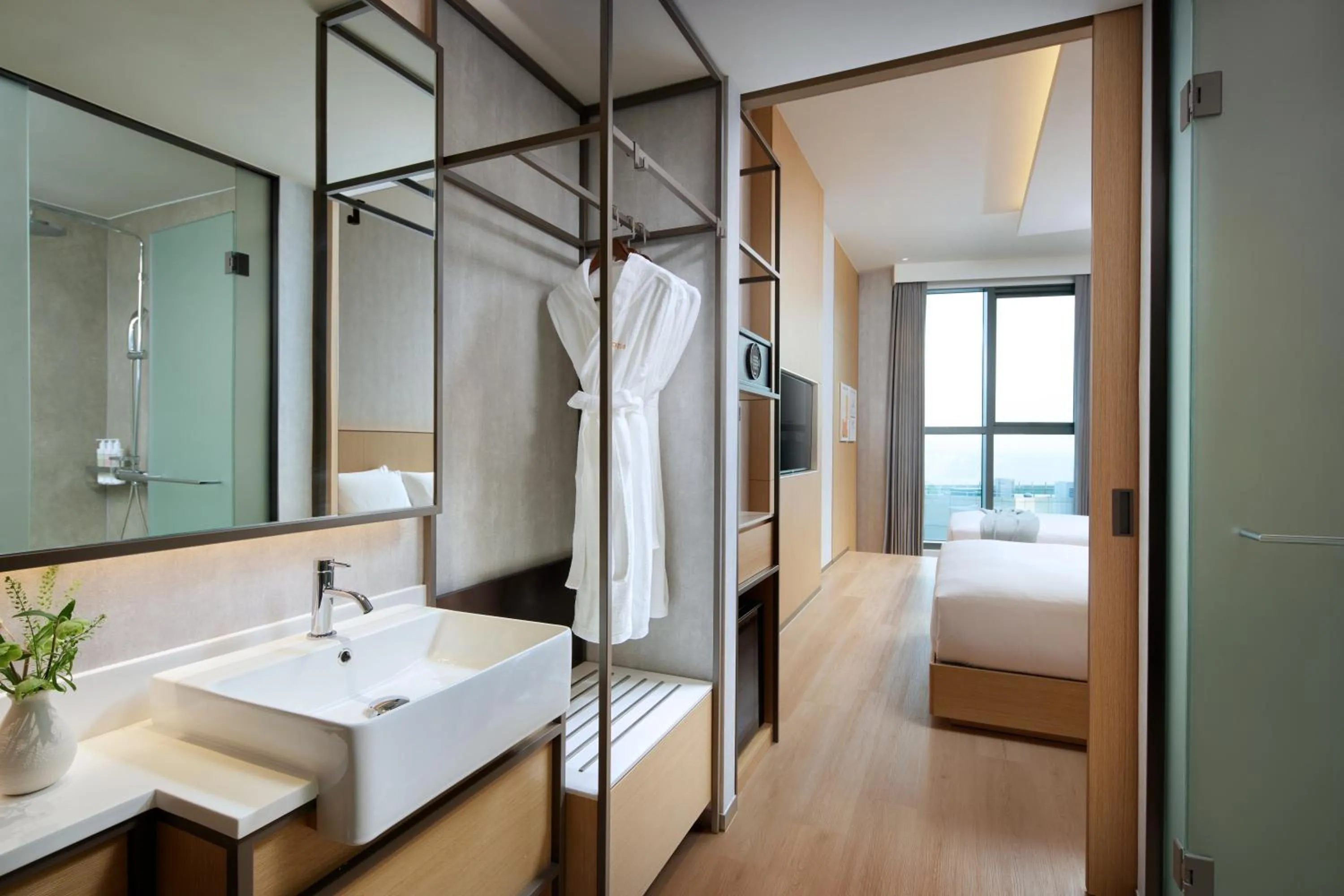 Bed in L7 HAEUNDAE by LOTTE HOTELS