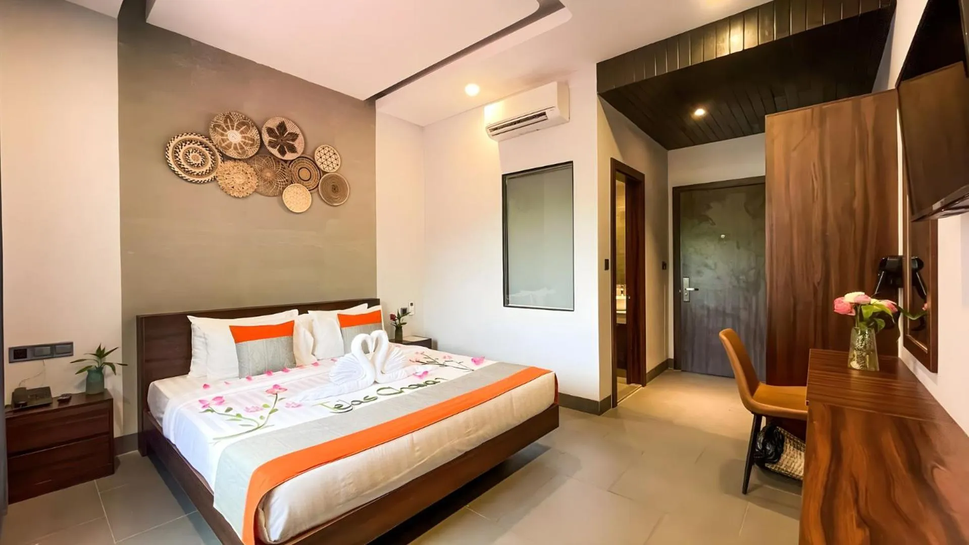 Bedroom, Bed in The Luxury