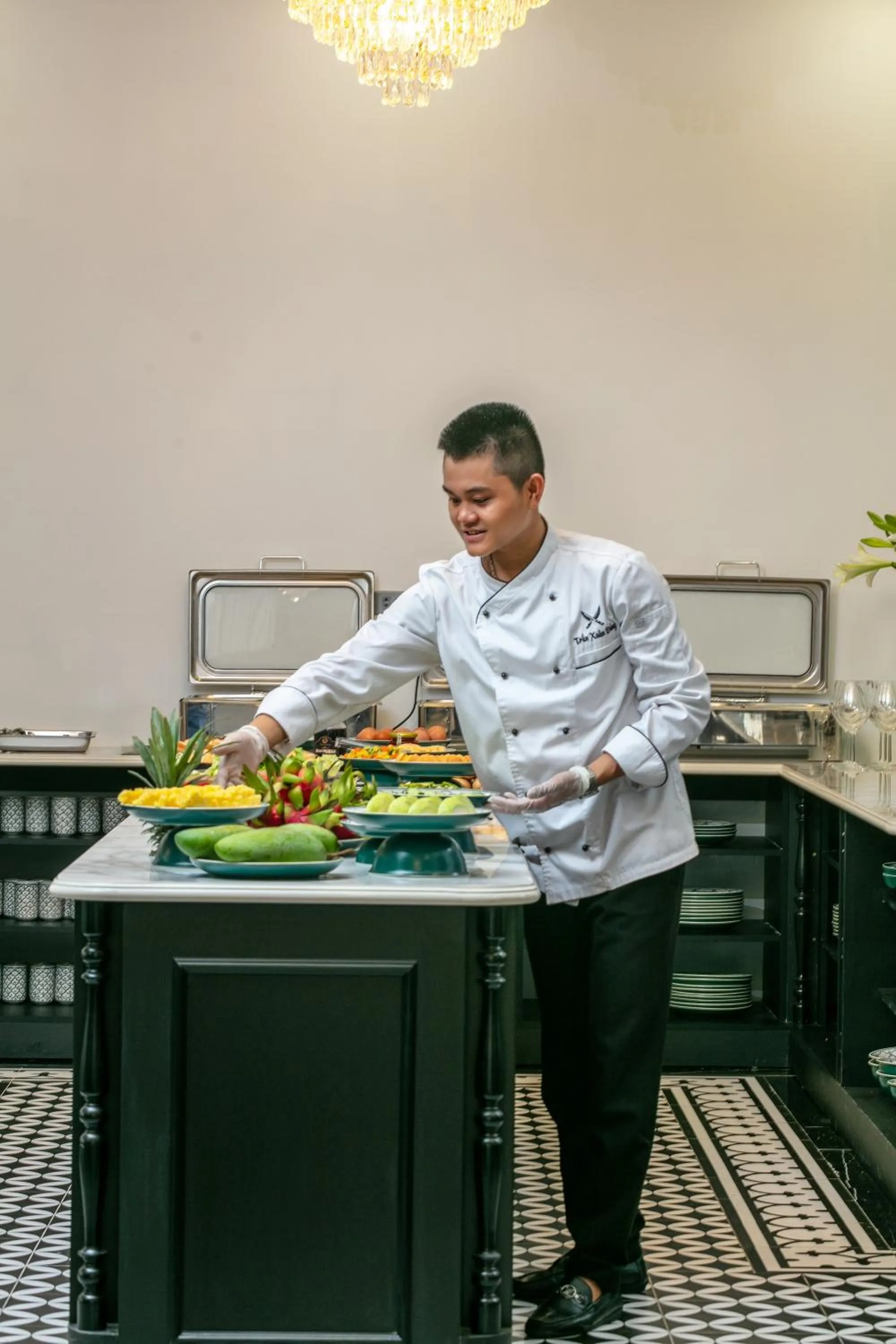 Restaurant/places to eat in Elegant Boutique Hotel Ha Long