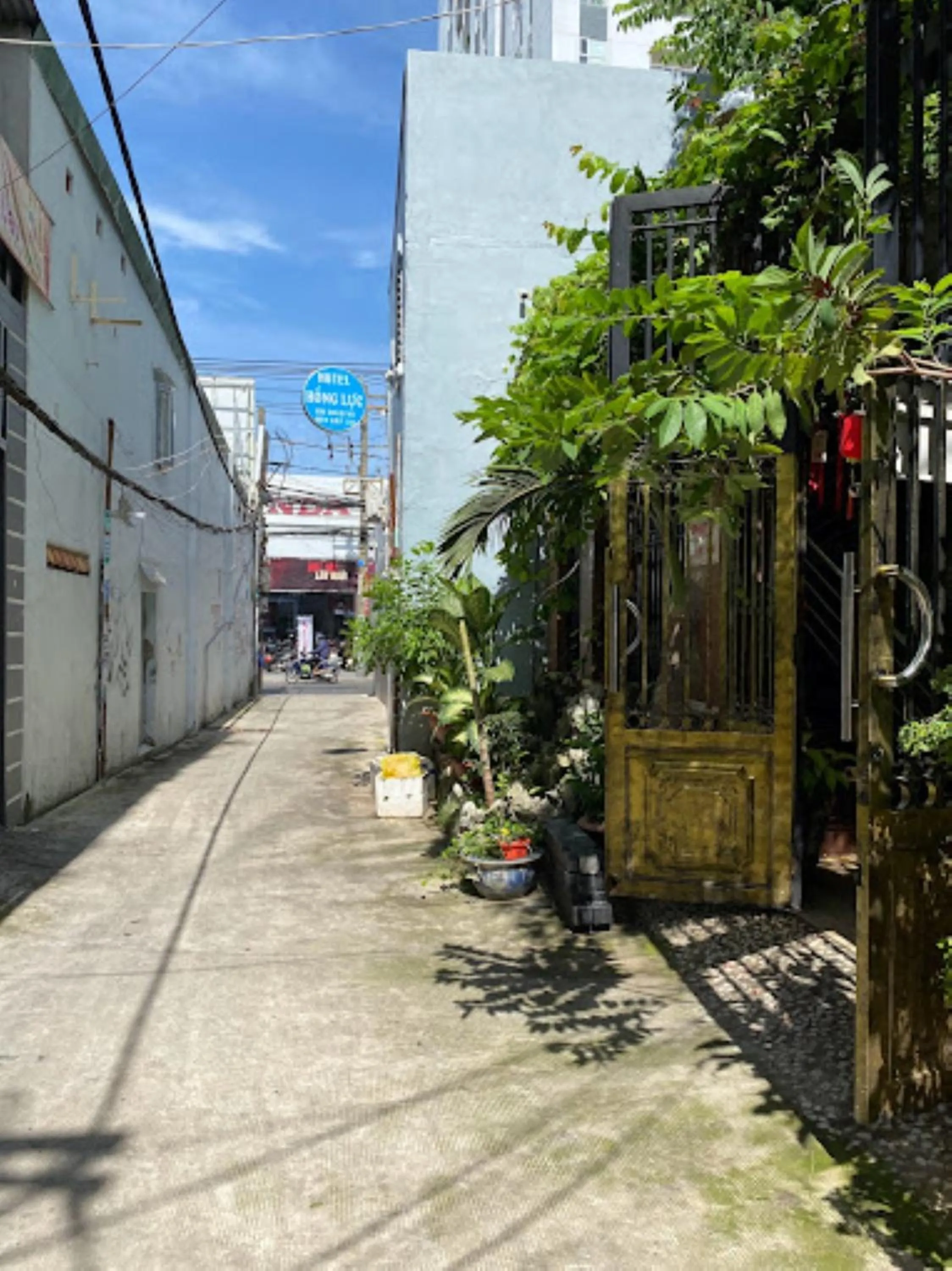 Neighbourhood in Hồng Lực Hotel HCM