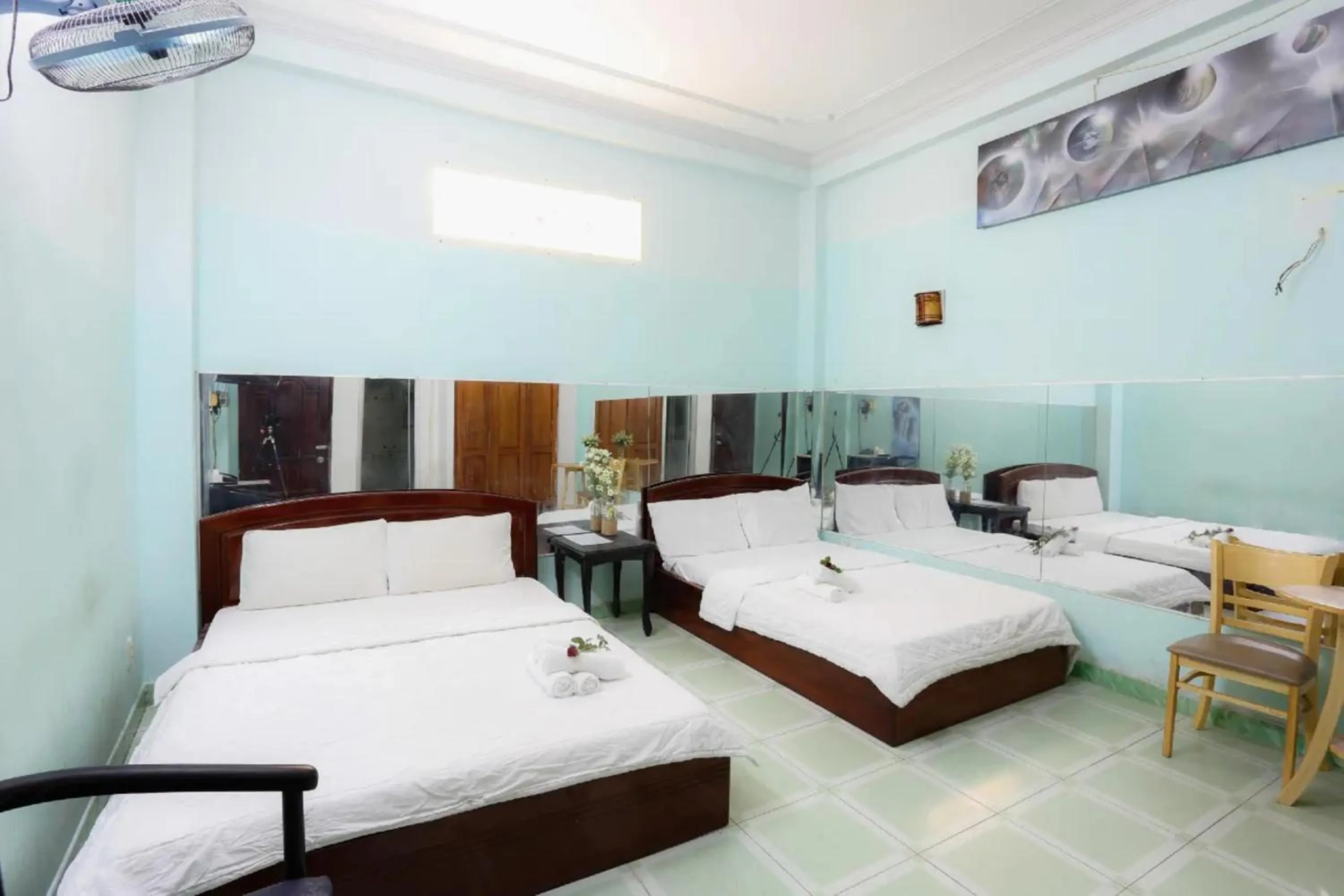 Bedroom, Bed in Hồng Lực Hotel HCM