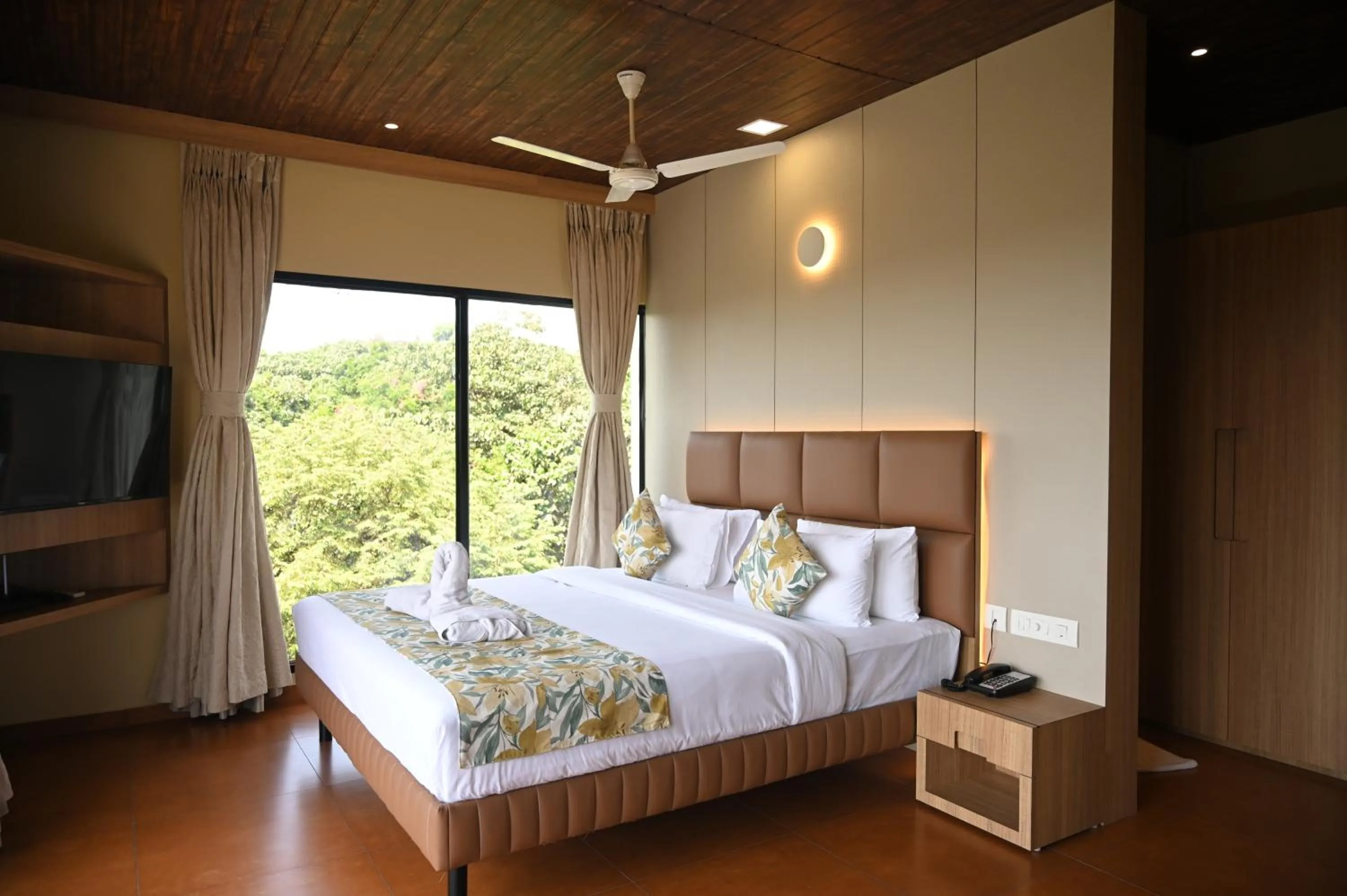 Bed in Hotel Shoolin Grand