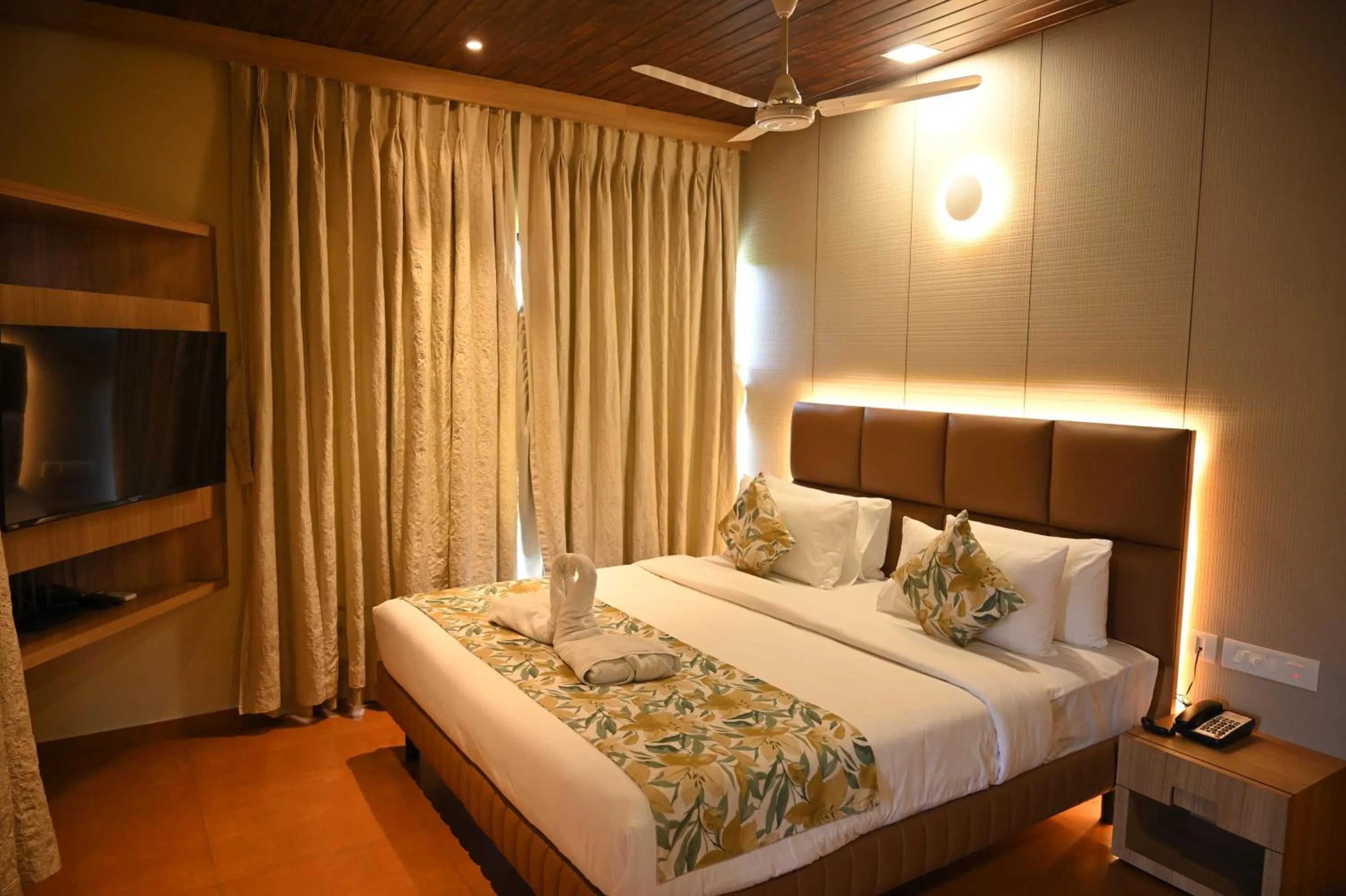 Bed in Hotel Shoolin Grand