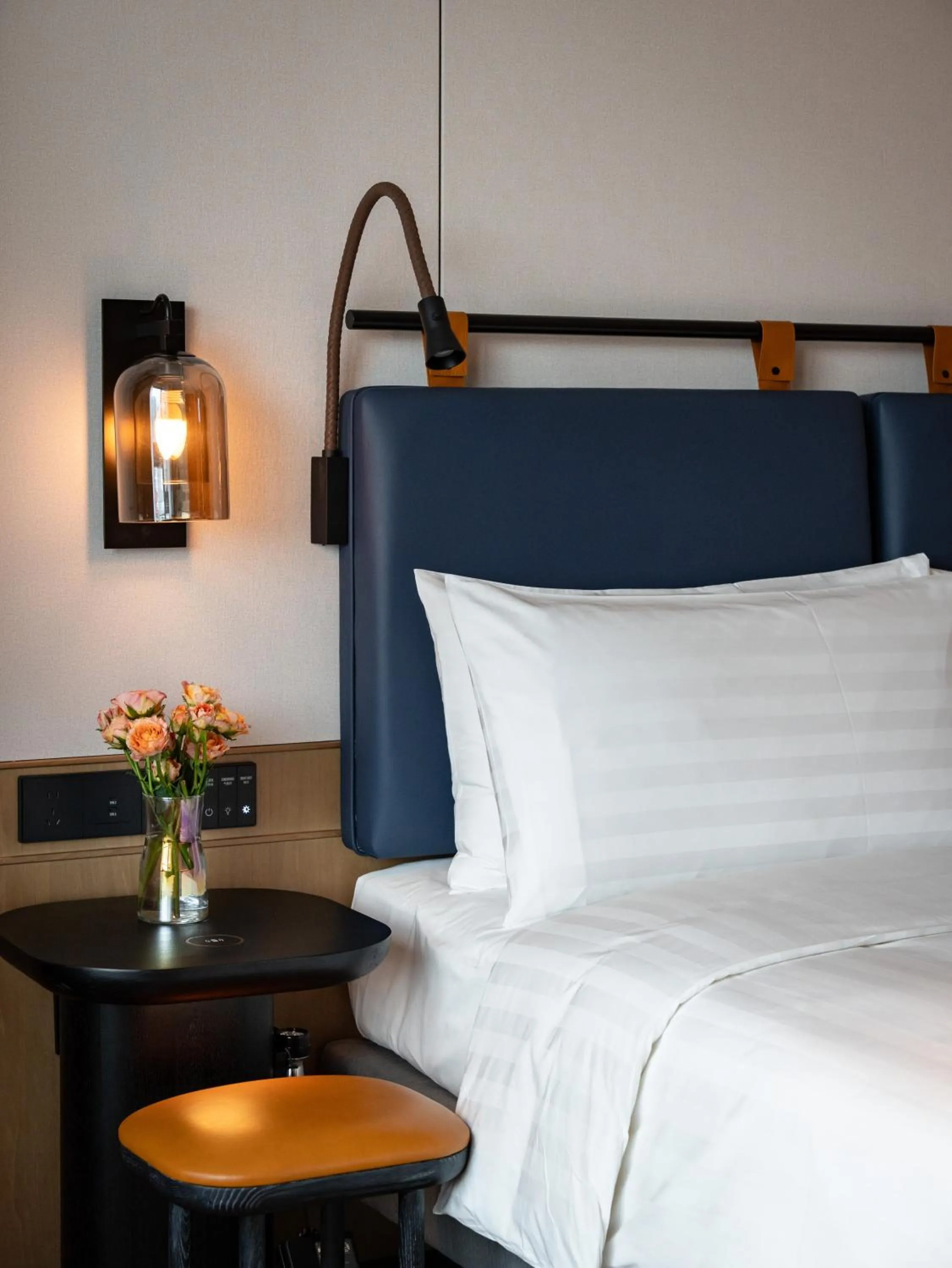 Bed in JEN Kunming by Shangri-La