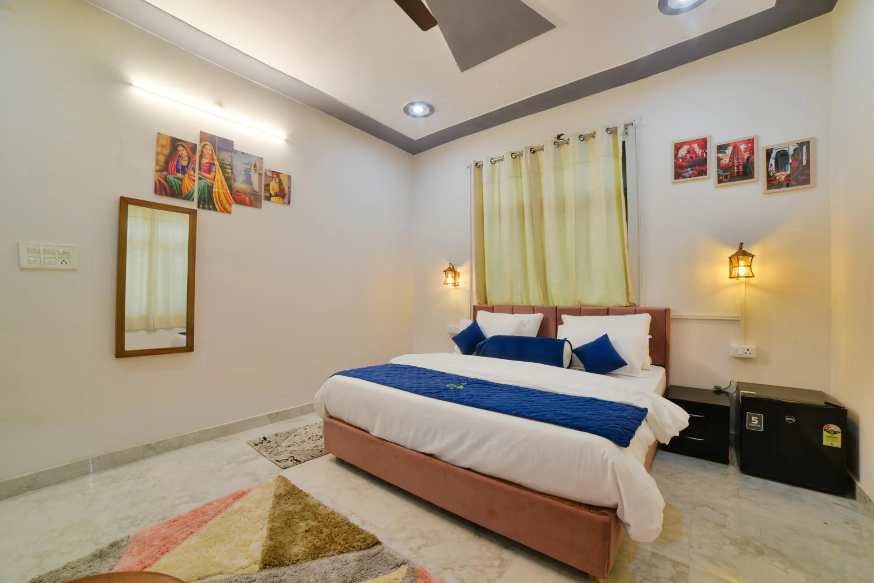 Bed in SAMALIA AGRO RESORT VRINDAVAN