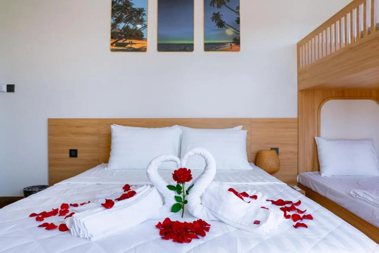 Bed in OSAKA BOUTIQUE PHAN THIET HOTEL