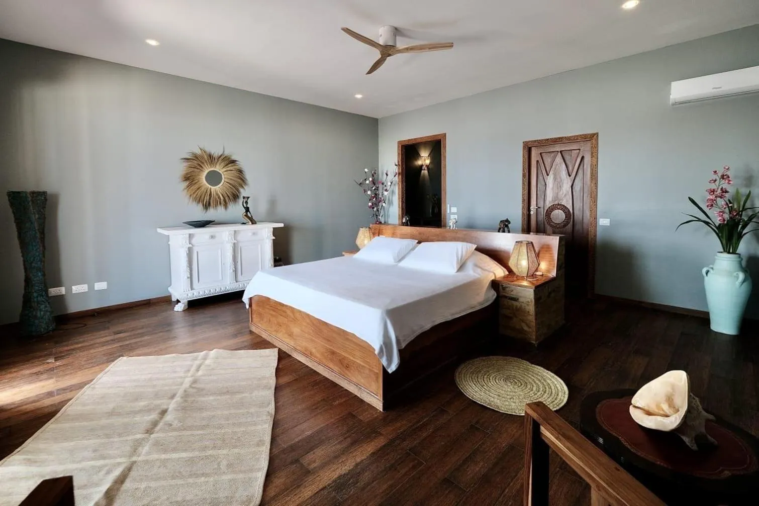 Bed in Maharaja Boutique Hotel Zanzibar