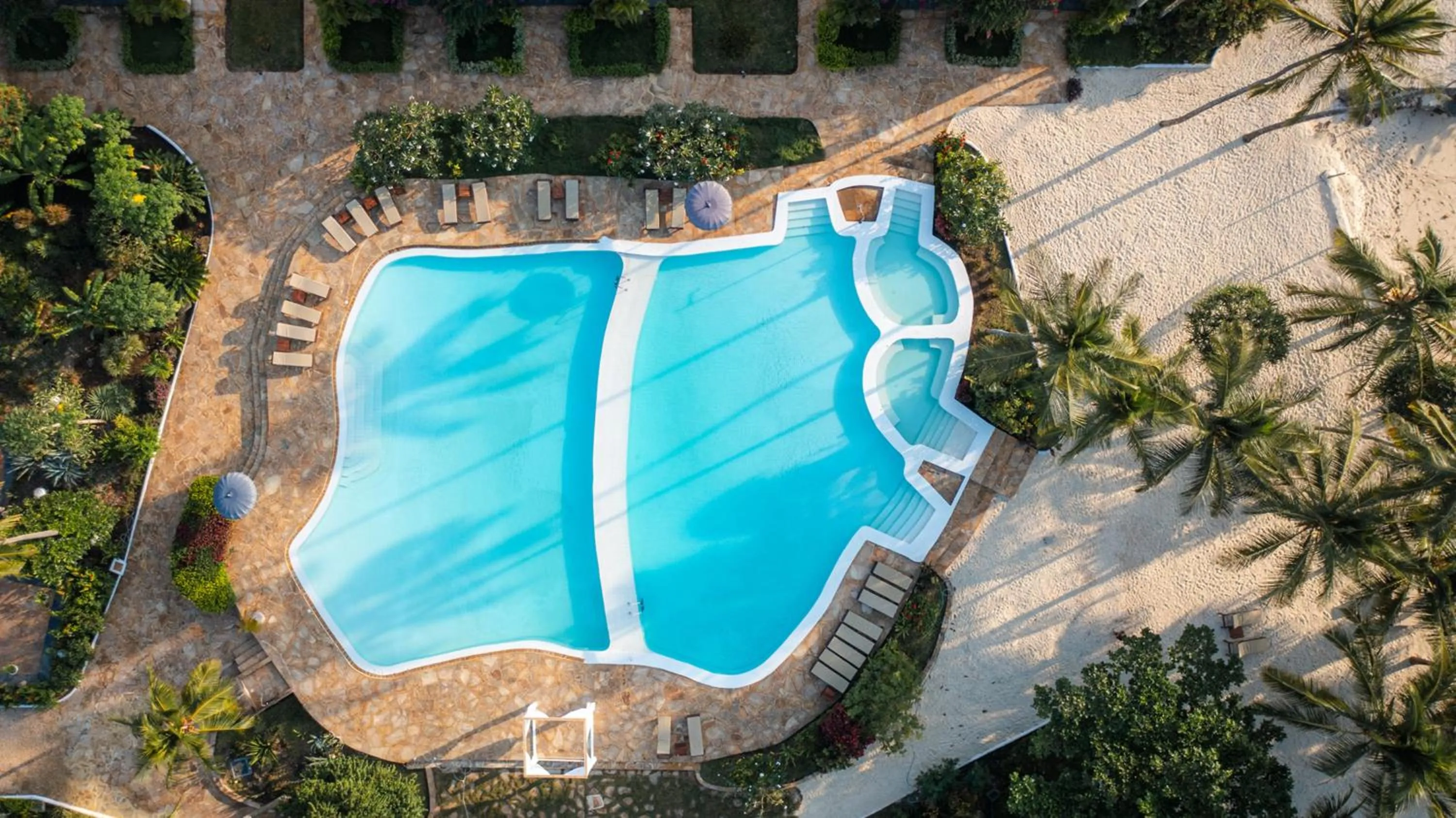Swimming pool in Maharaja Boutique Hotel Zanzibar