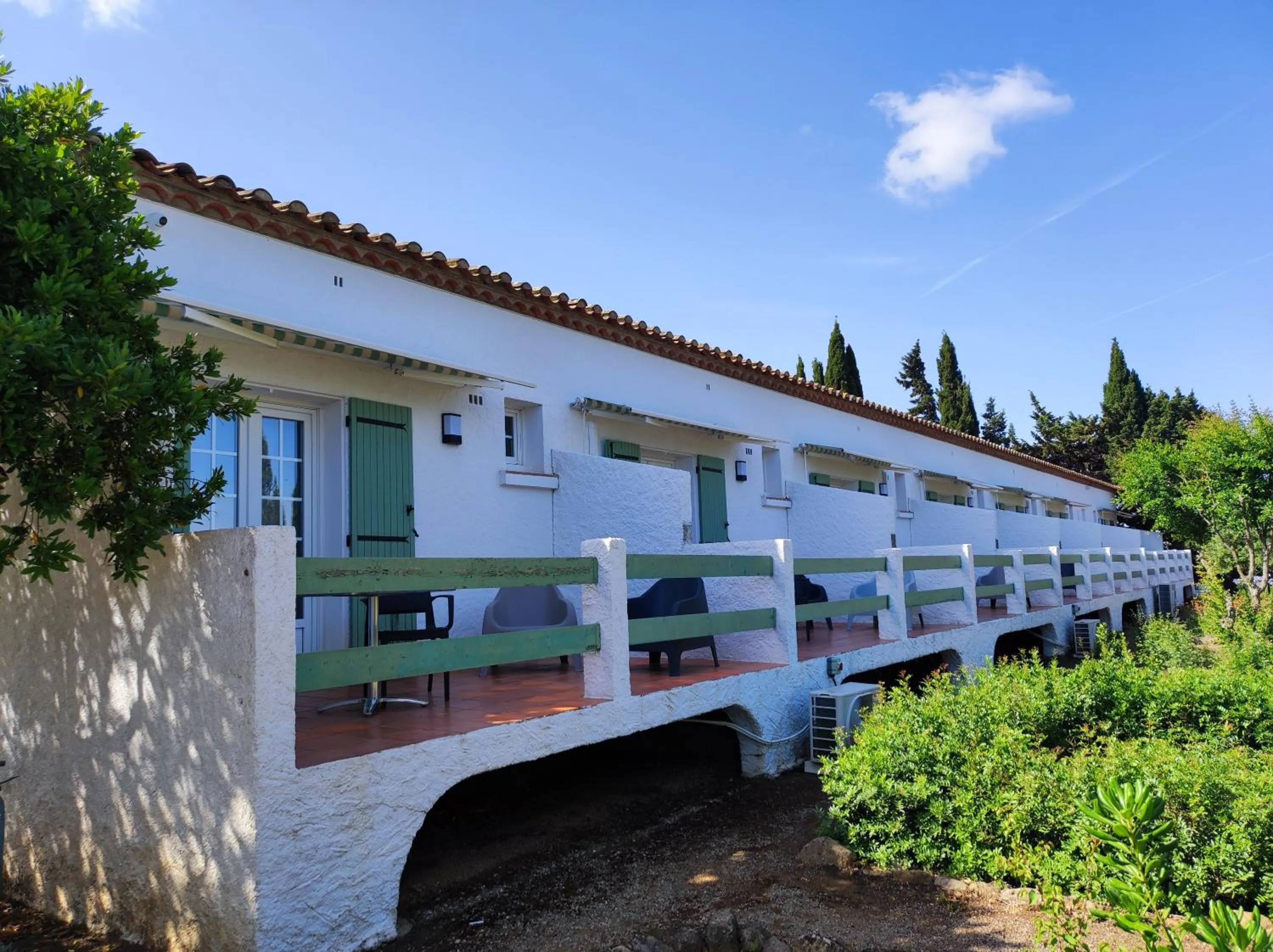 Hôtel et Appart'Hôtel Le Relais Du Val D'Orbieu