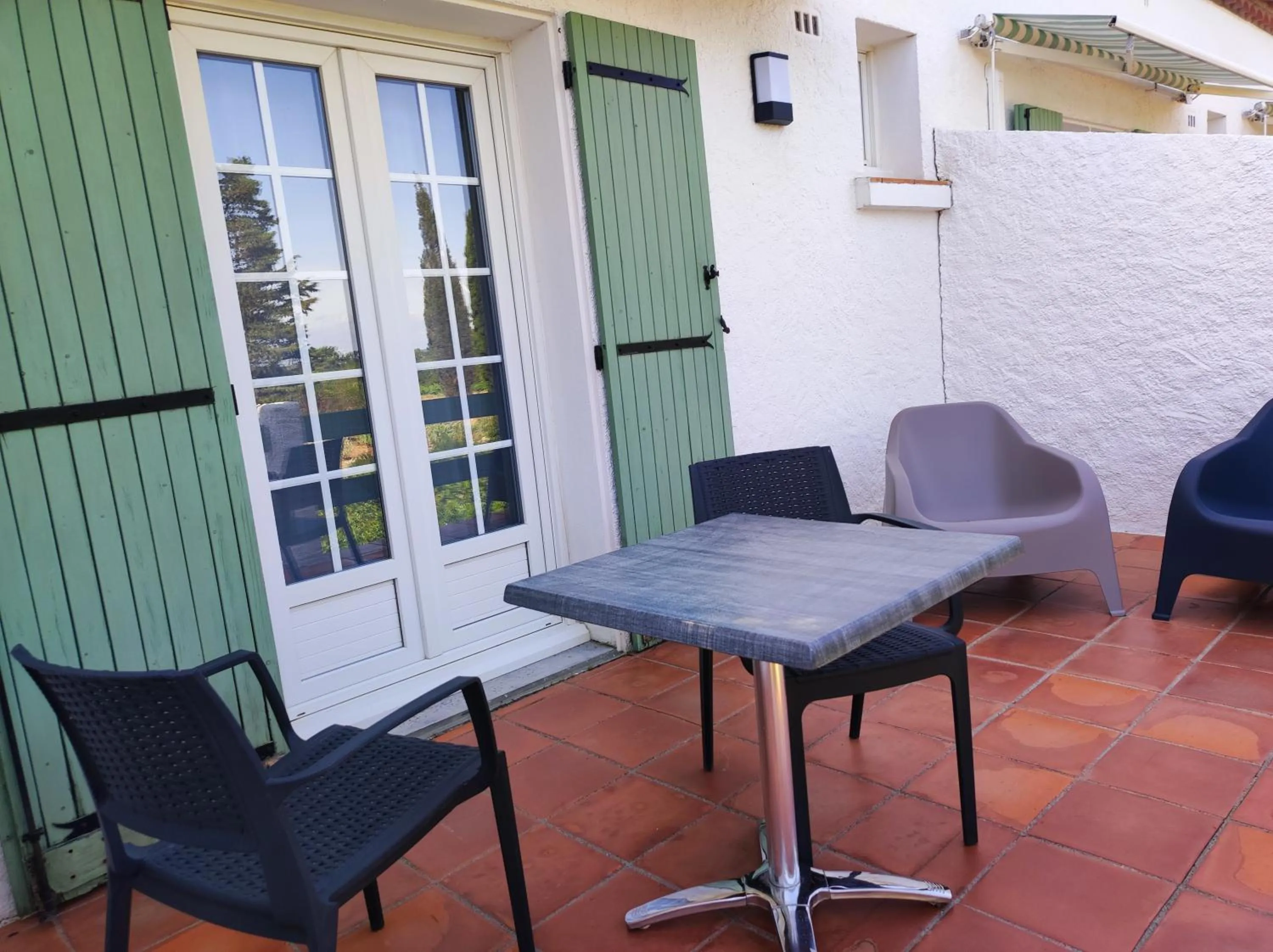 Hôtel et Appart'Hôtel Le Relais Du Val D'Orbieu