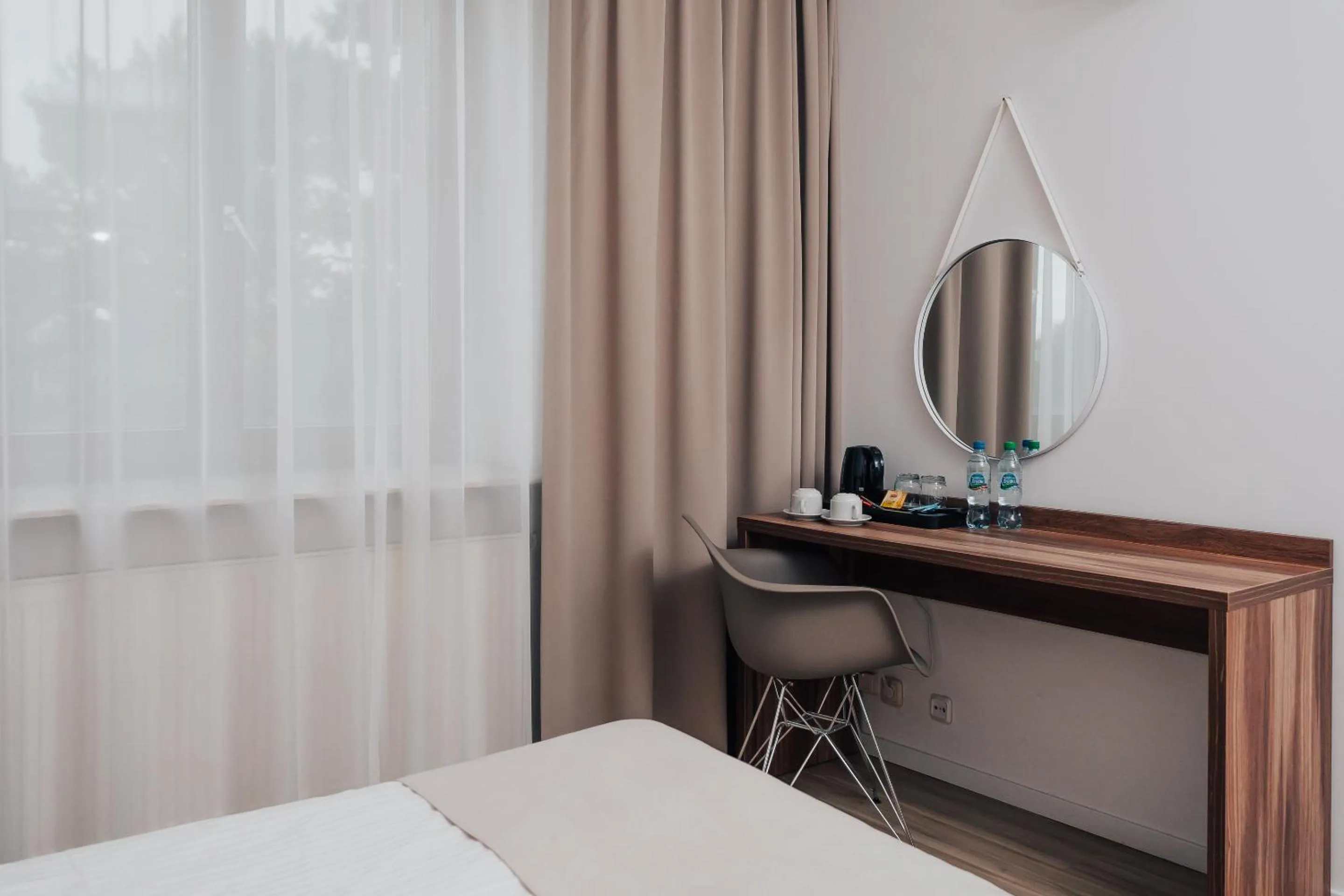 Coffee/tea facilities, Bed in Hotel Sphinx