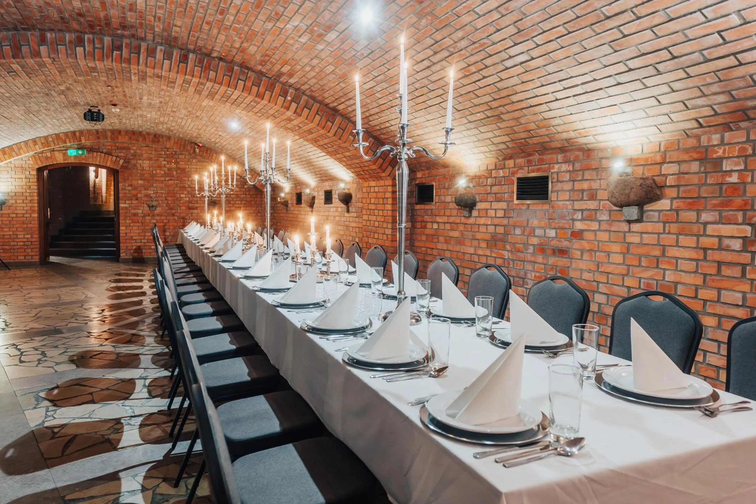 Restaurant/places to eat in Hotel Sphinx