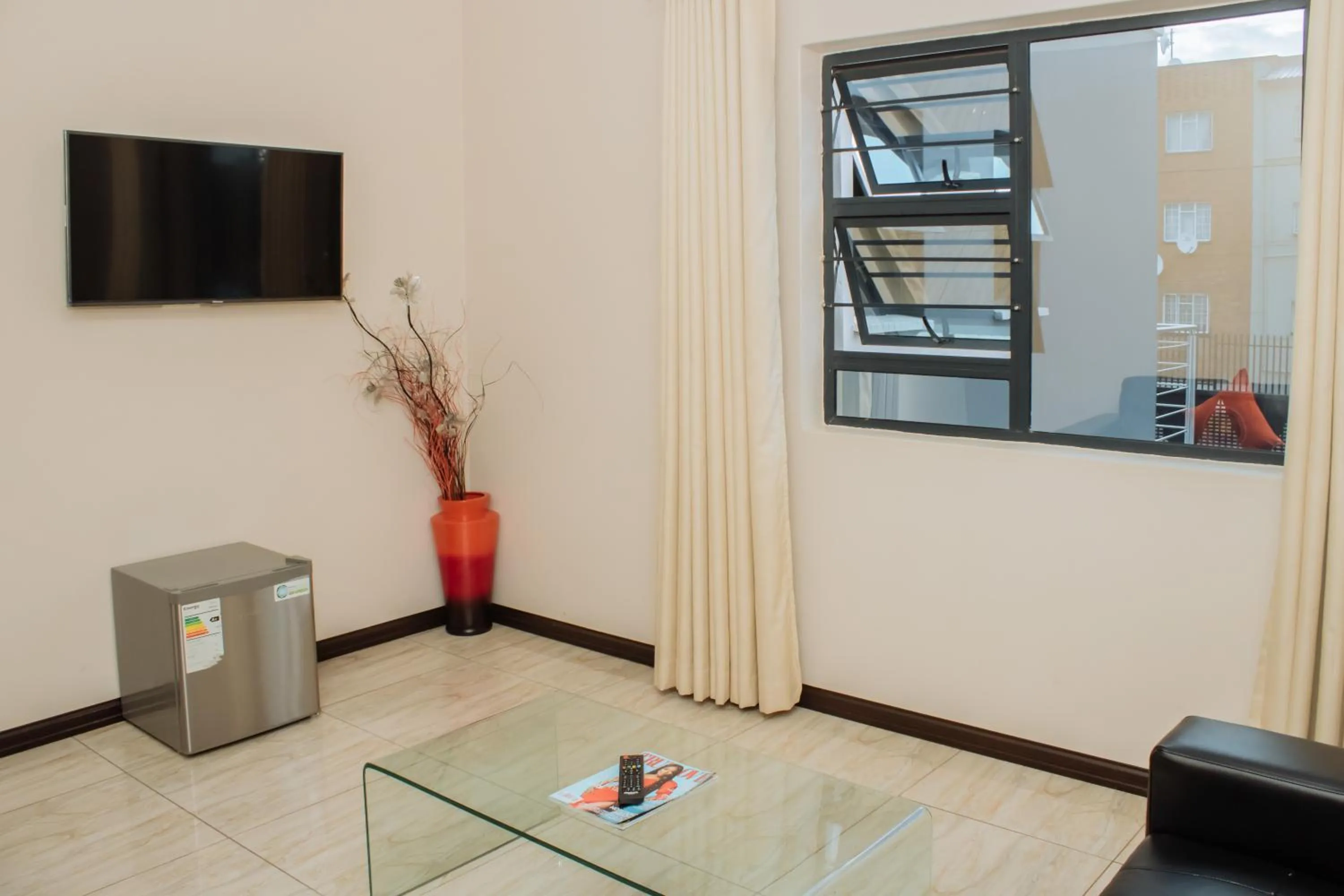 TV and multimedia in Heavenly Boutique Hotel