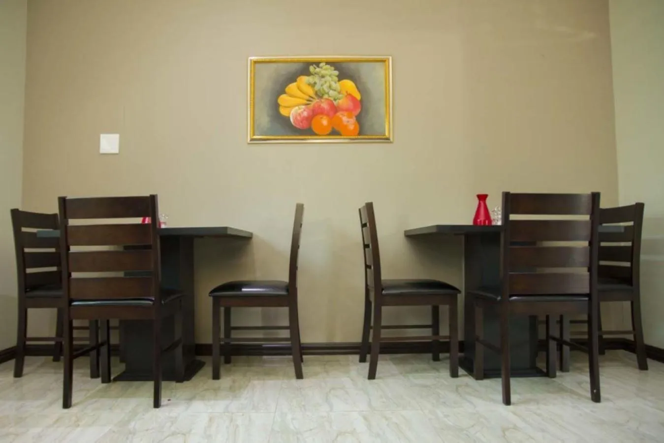 Restaurant/places to eat in Heavenly Boutique Hotel