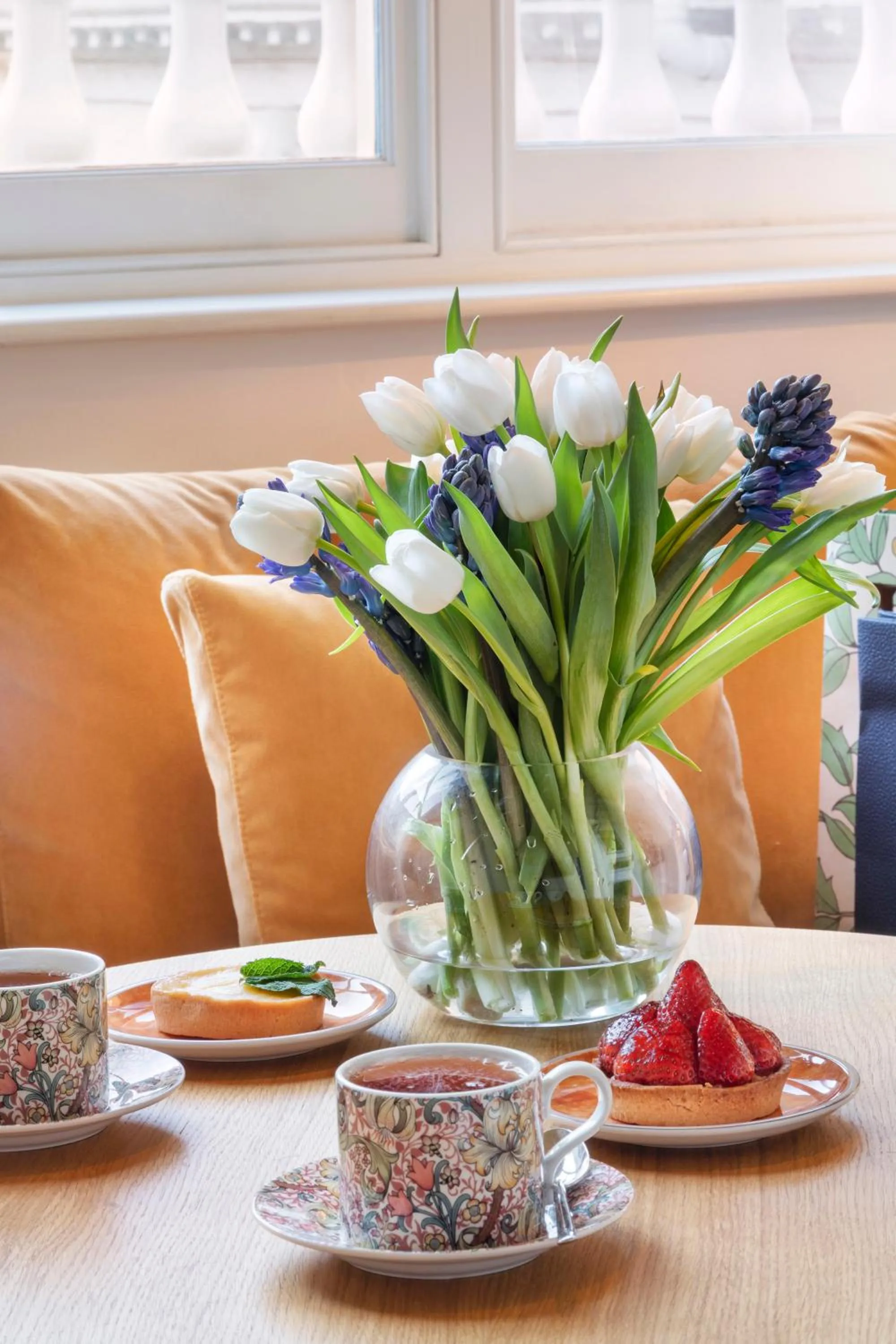 Decorative detail in Meliá London Kensington Member of Meliá Collection