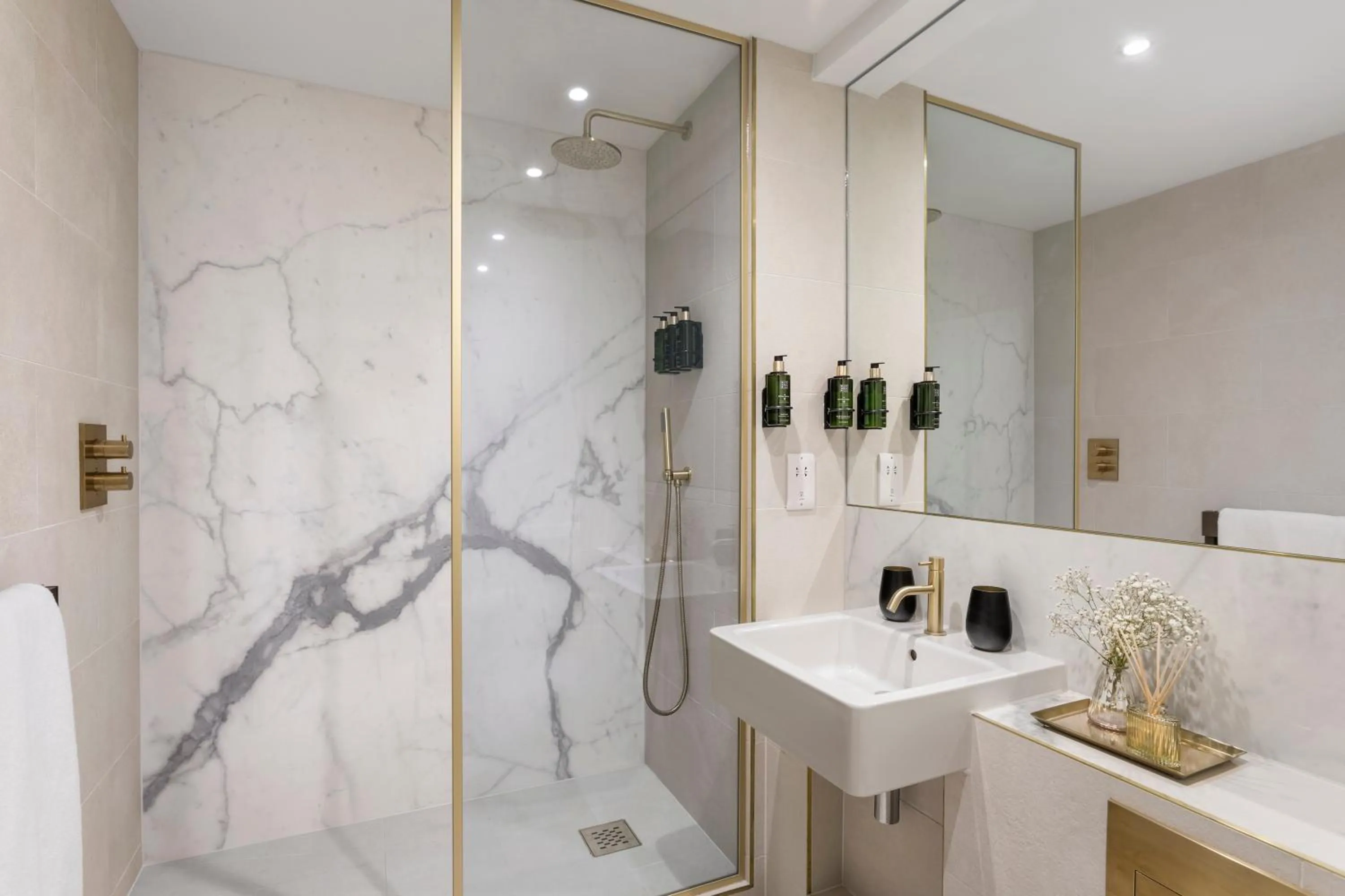 Toilet in Meliá London Kensington Member of Meliá Collection