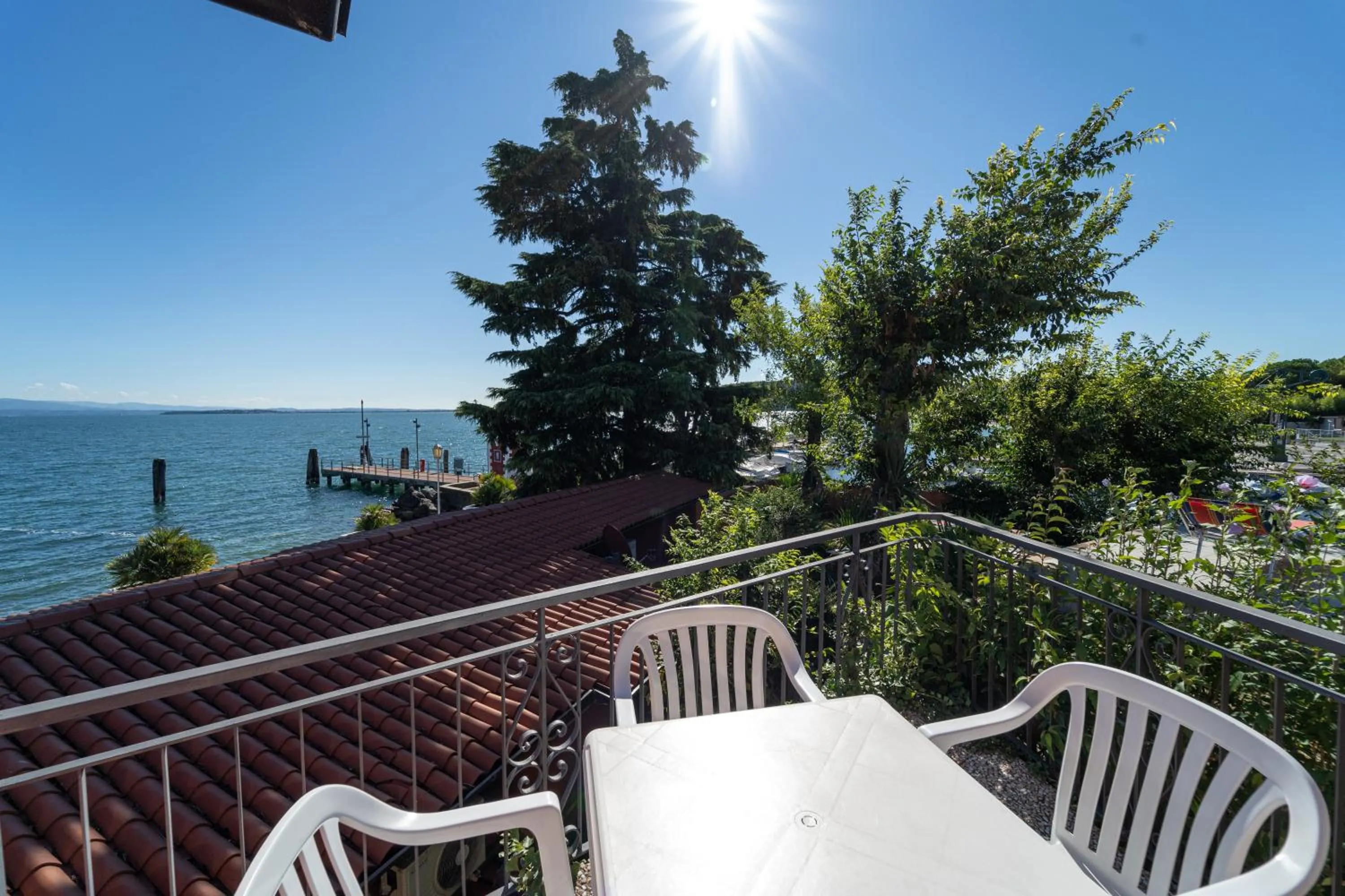 VILLA GARUTI VILLAGE