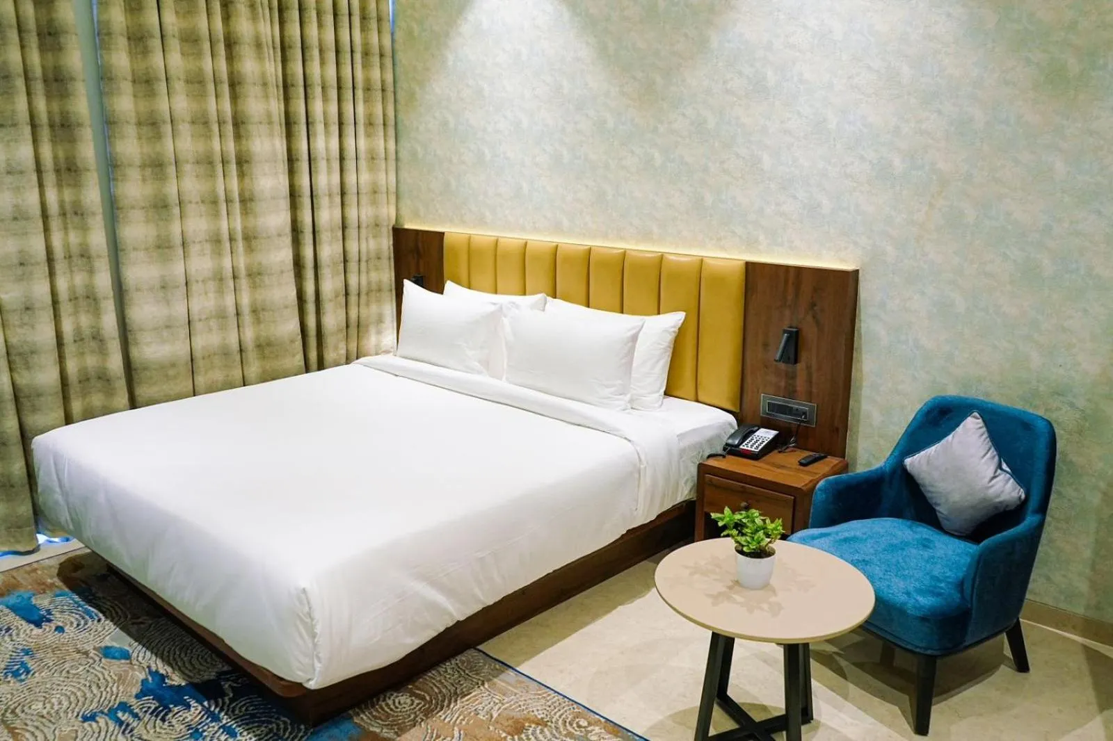 Bed in Enrise by Sayaji Nagpur