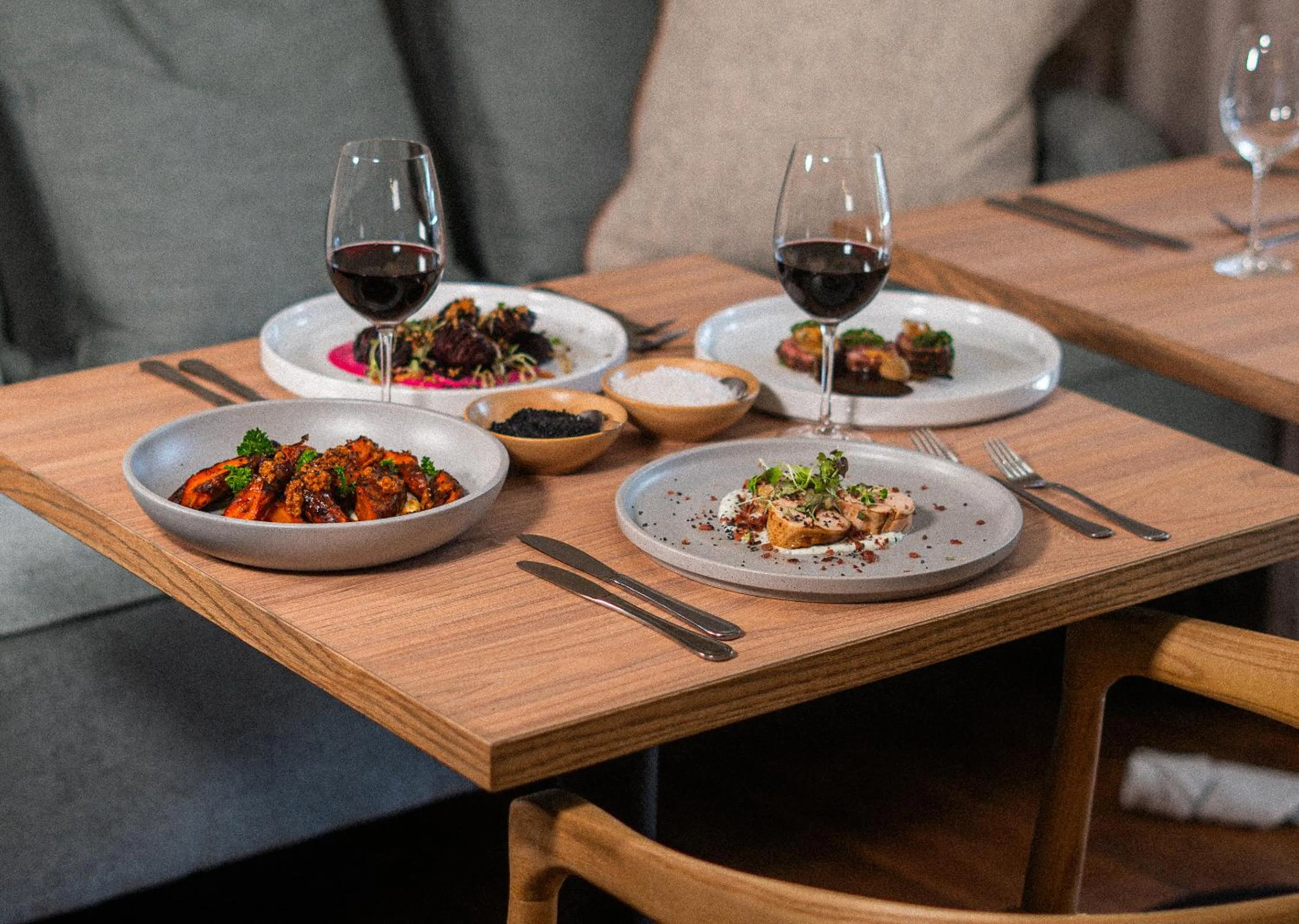 Restaurant/places to eat in 10 2nd Avenue Houghton Estate by Dream Resorts