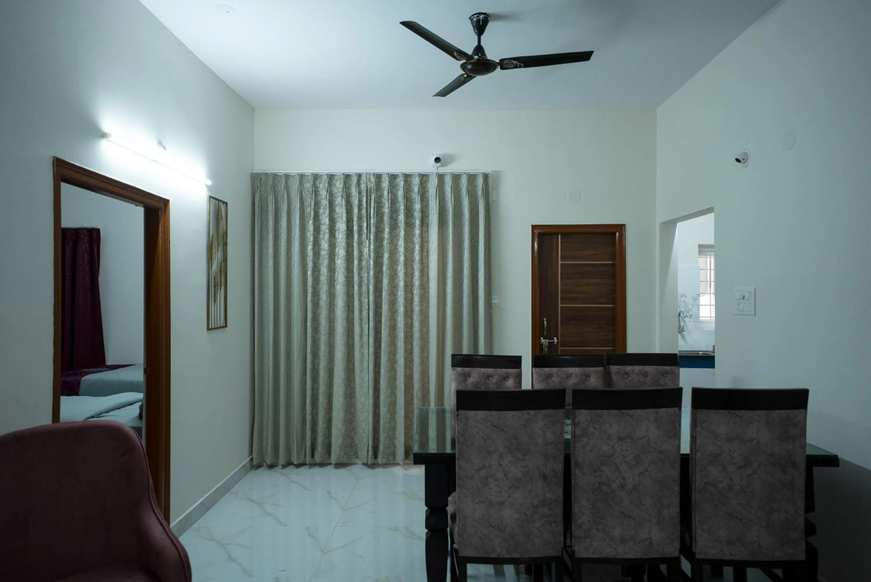 Yellow Bells Serviced Apartments Hitech City