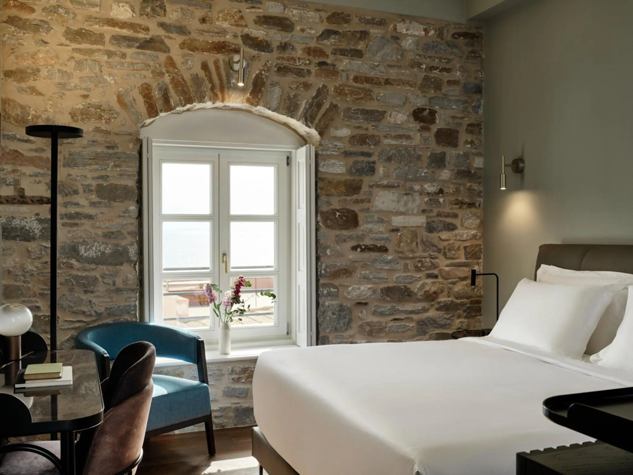 Bed in Argini Syros