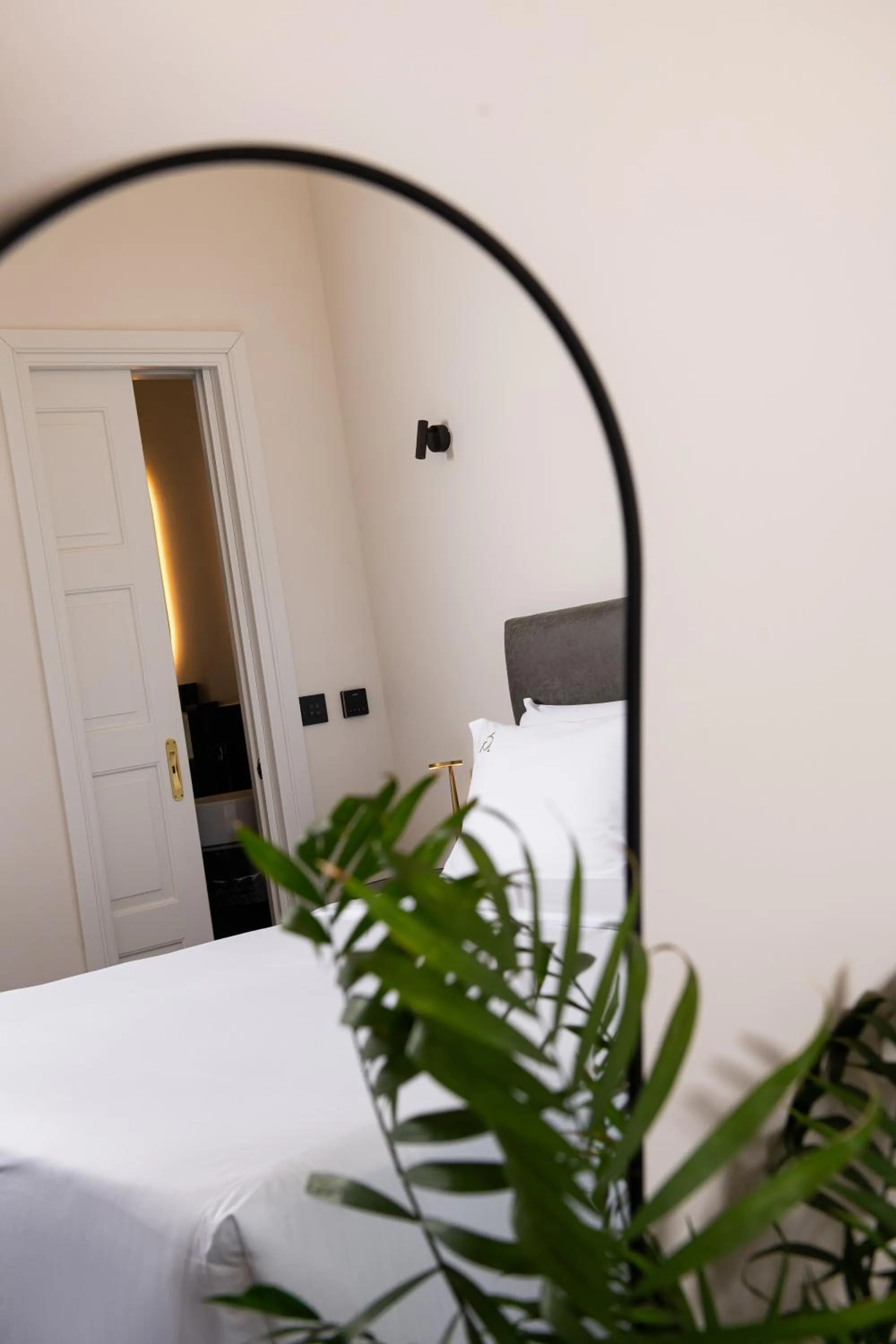 Decorative detail, Bed in Argini Syros