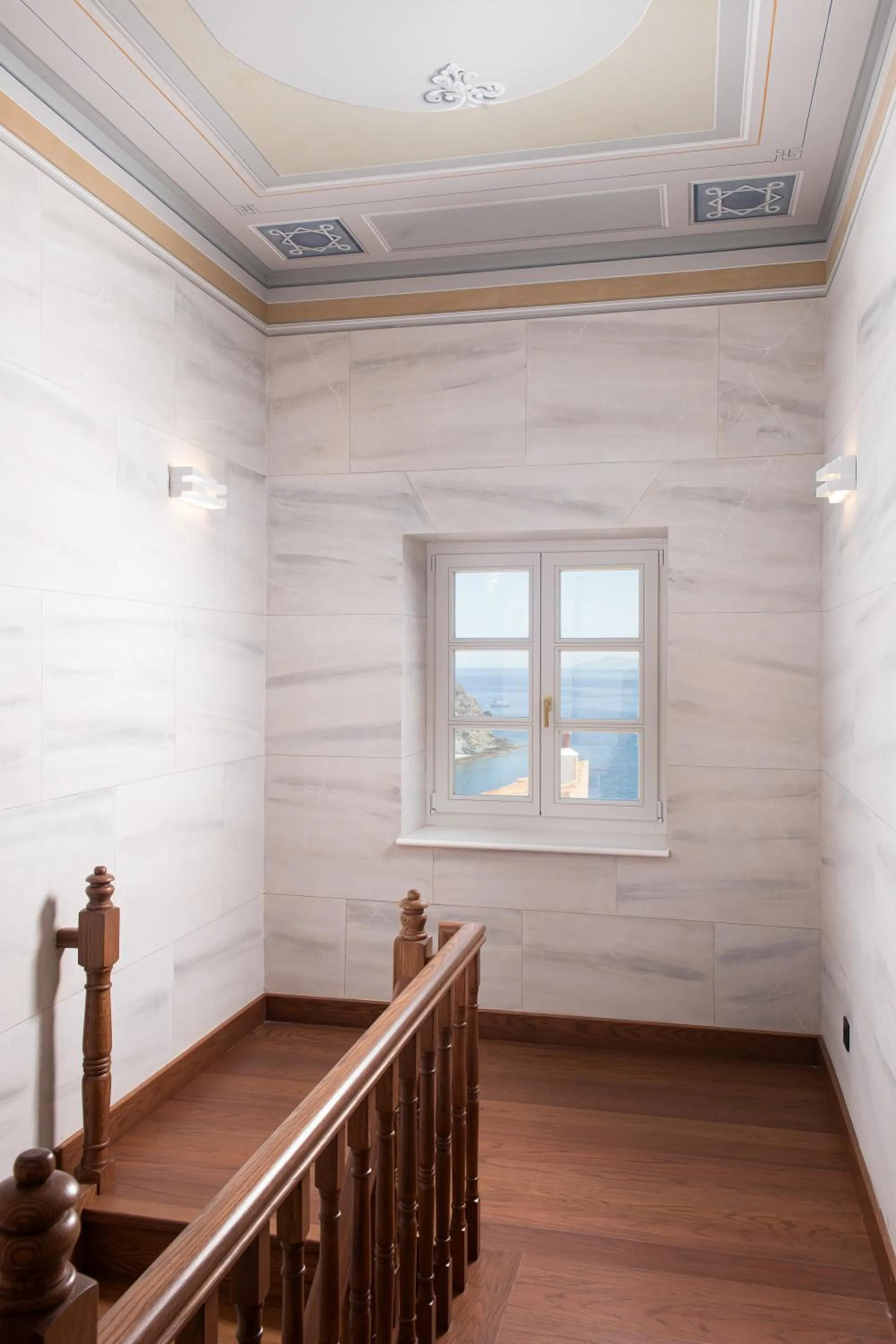 Communal lounge/ TV room in Argini Syros