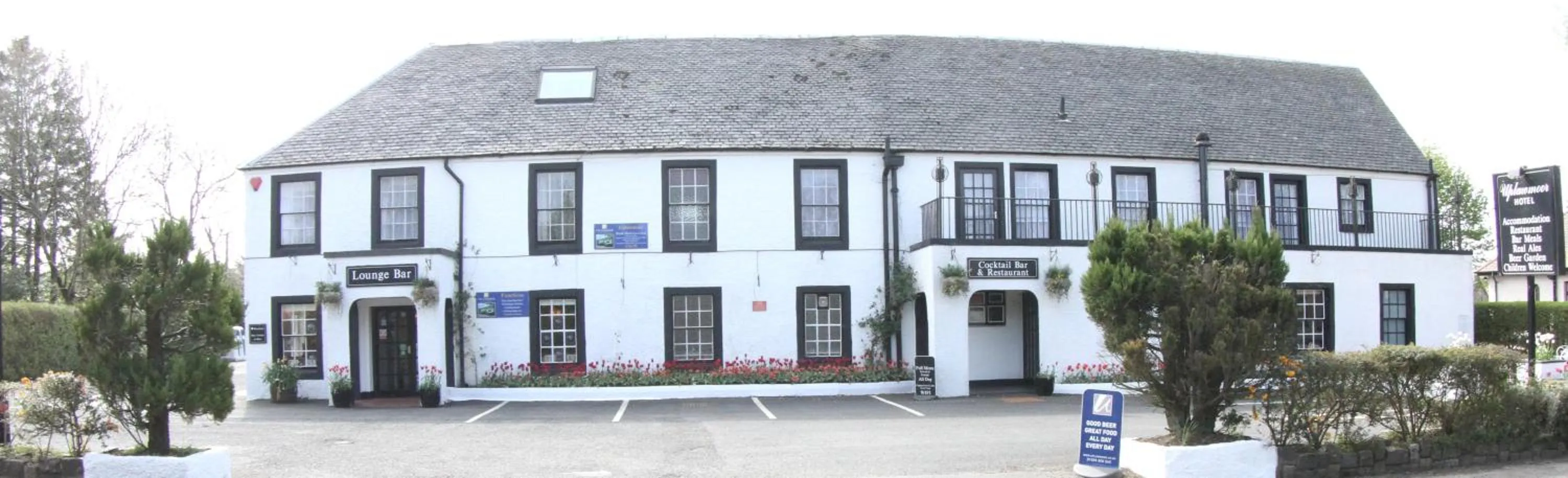 Property building in Uplawmoor