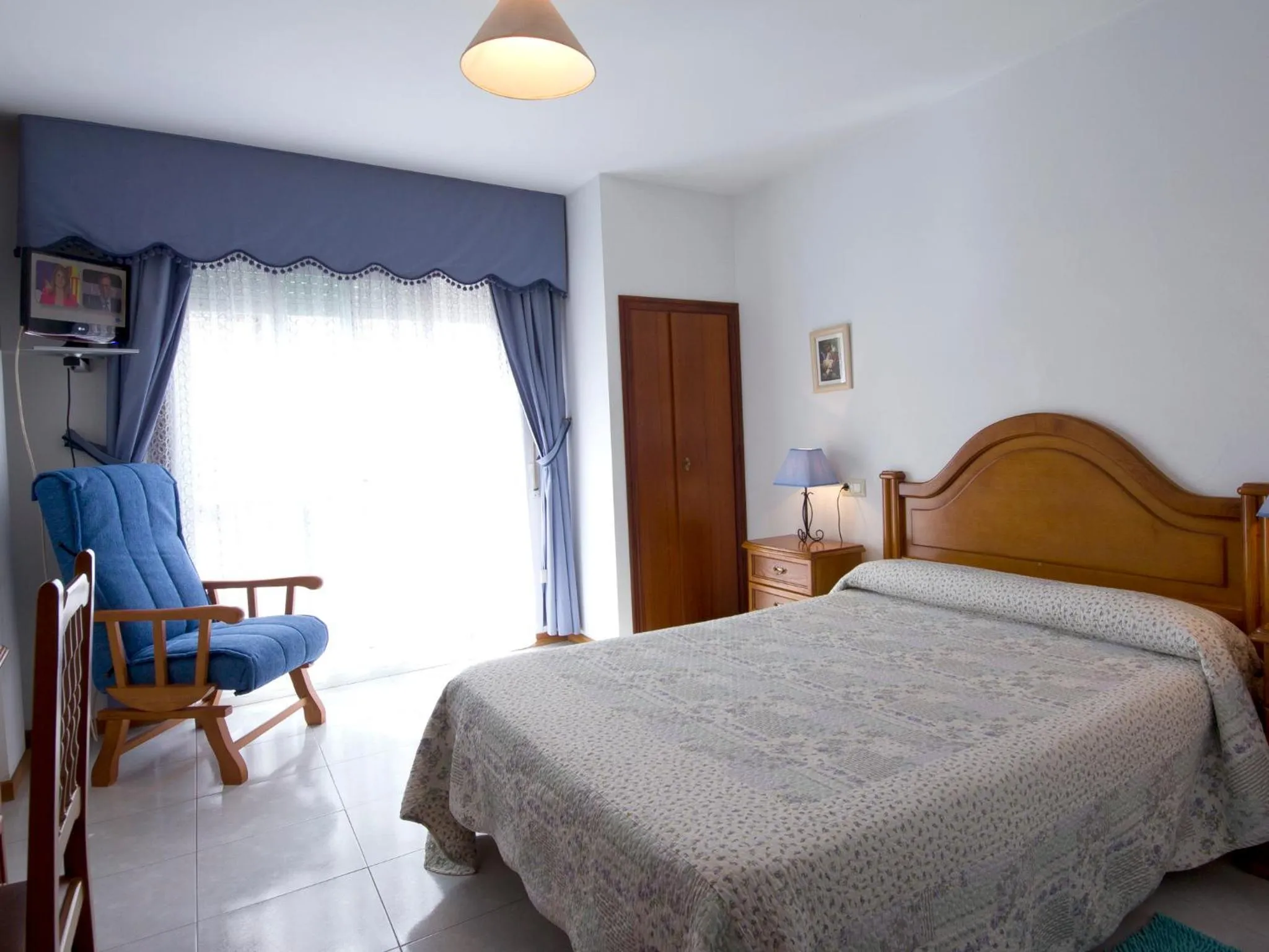 Day, Bed in Hotel Restaurante Xaneiro