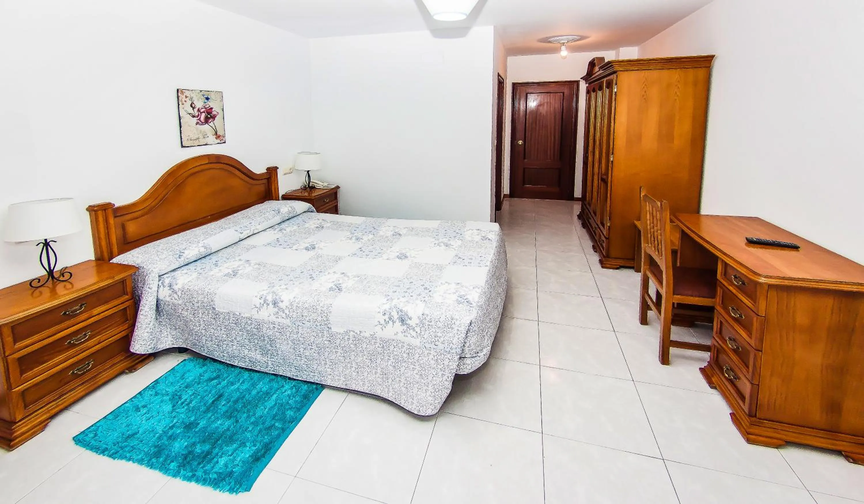 Bed in Hotel Restaurante Xaneiro