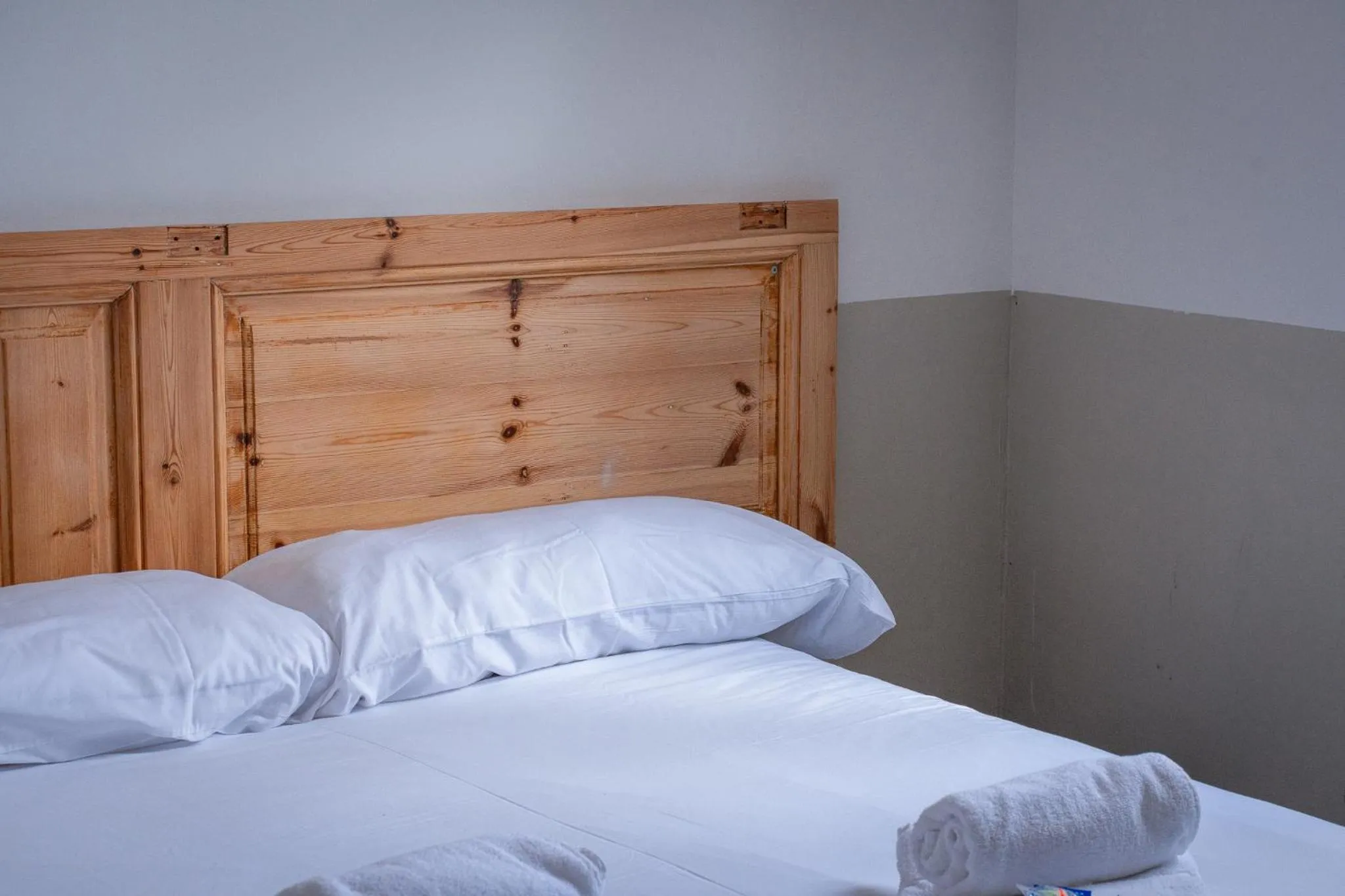 Photo of the whole room, Bed in Verdi 254