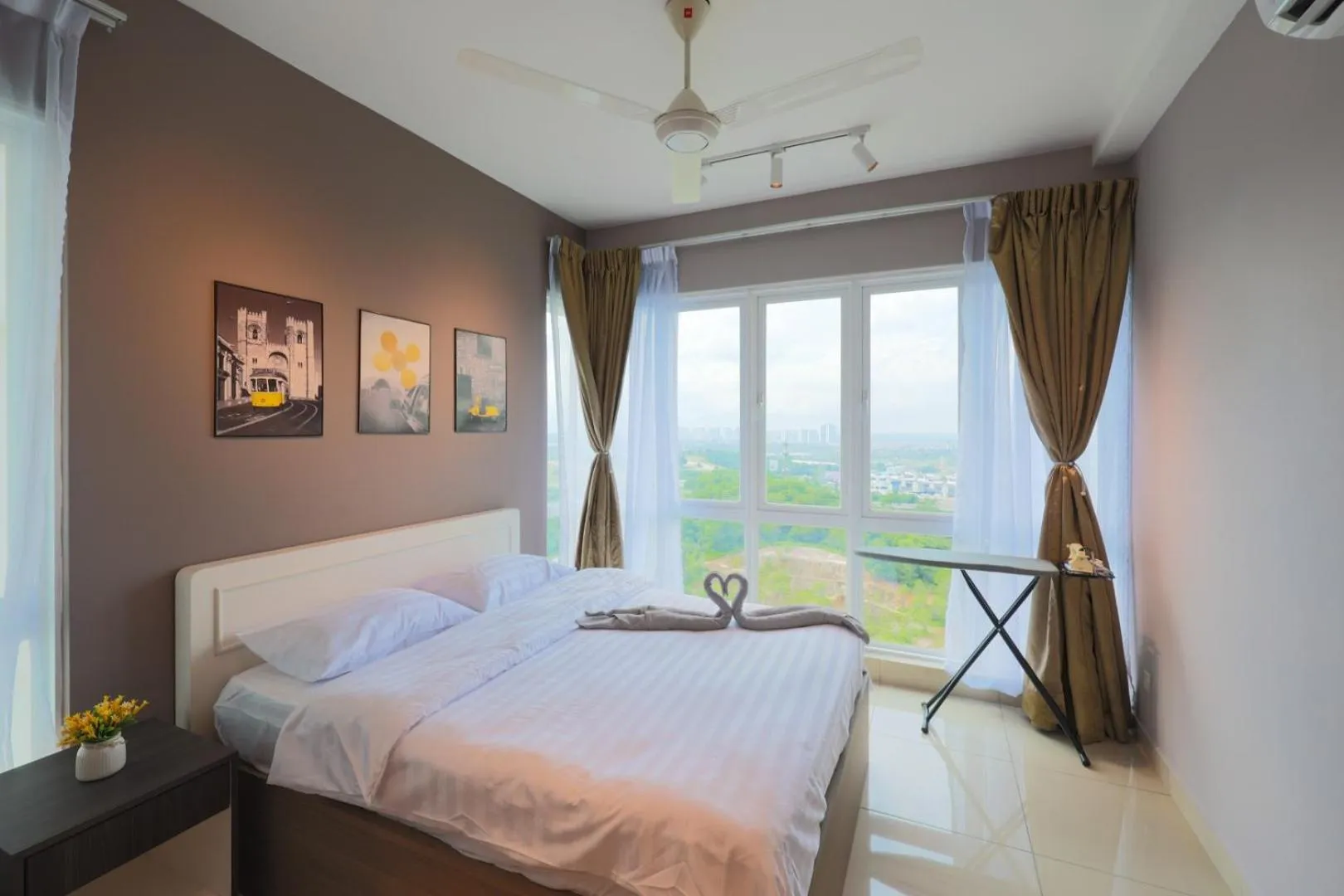 Bed in Luxury Homestay Cyberjaya Putrajaya Vision Residence #IOICityMall