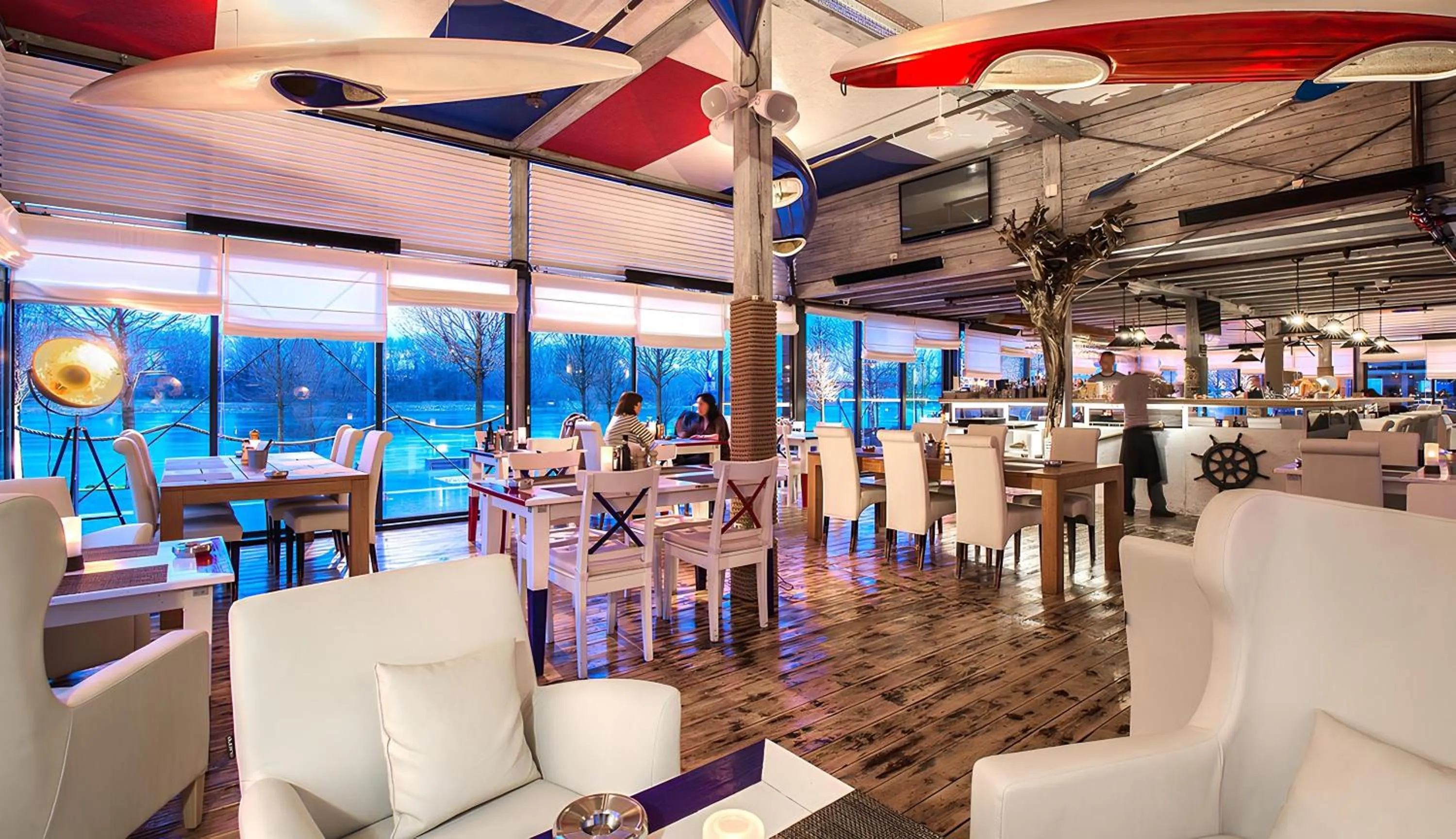 Restaurant/places to eat in Eurovea Tower Apartments