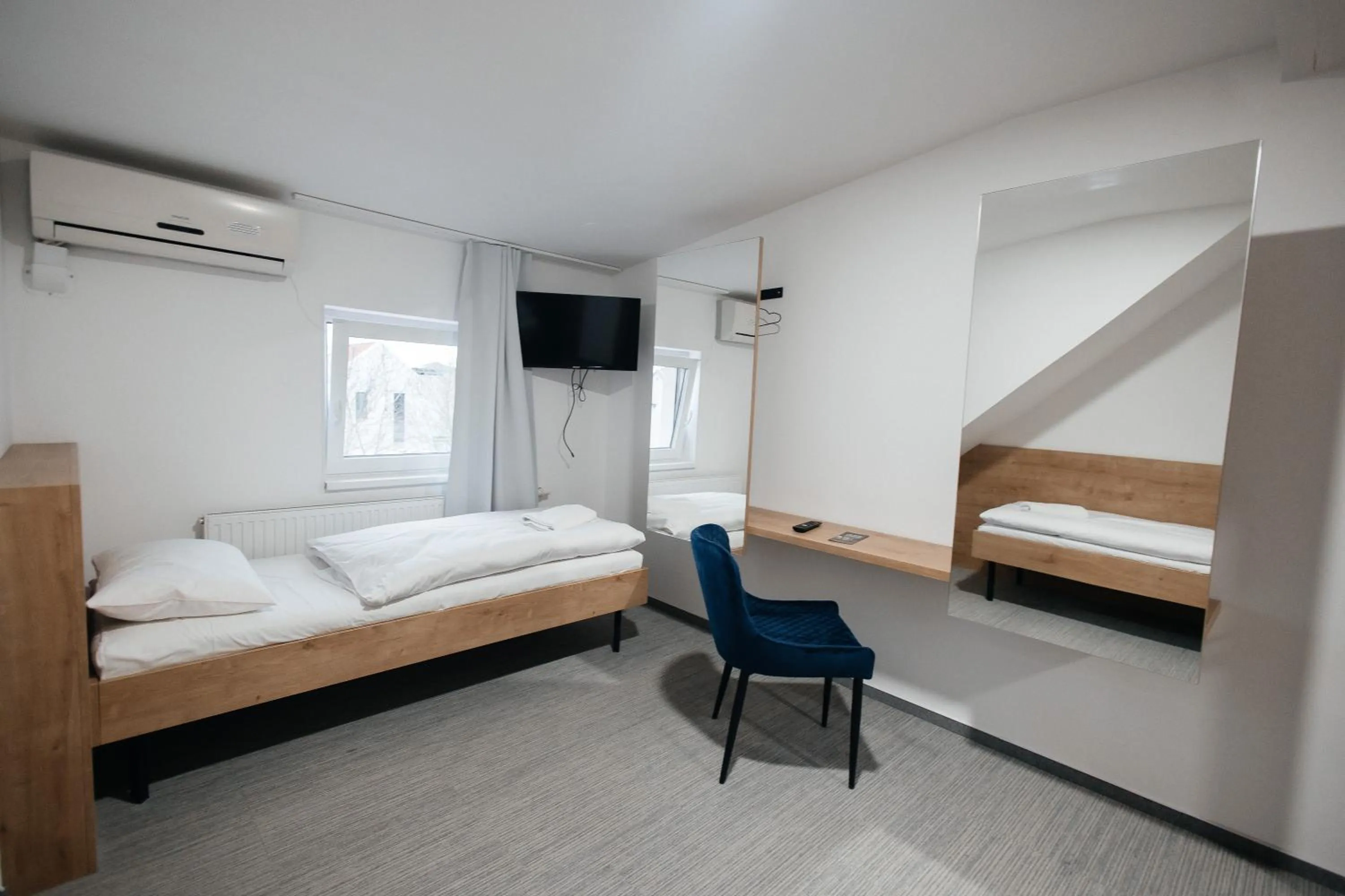 Bed in Golden Golem hotel & Spa