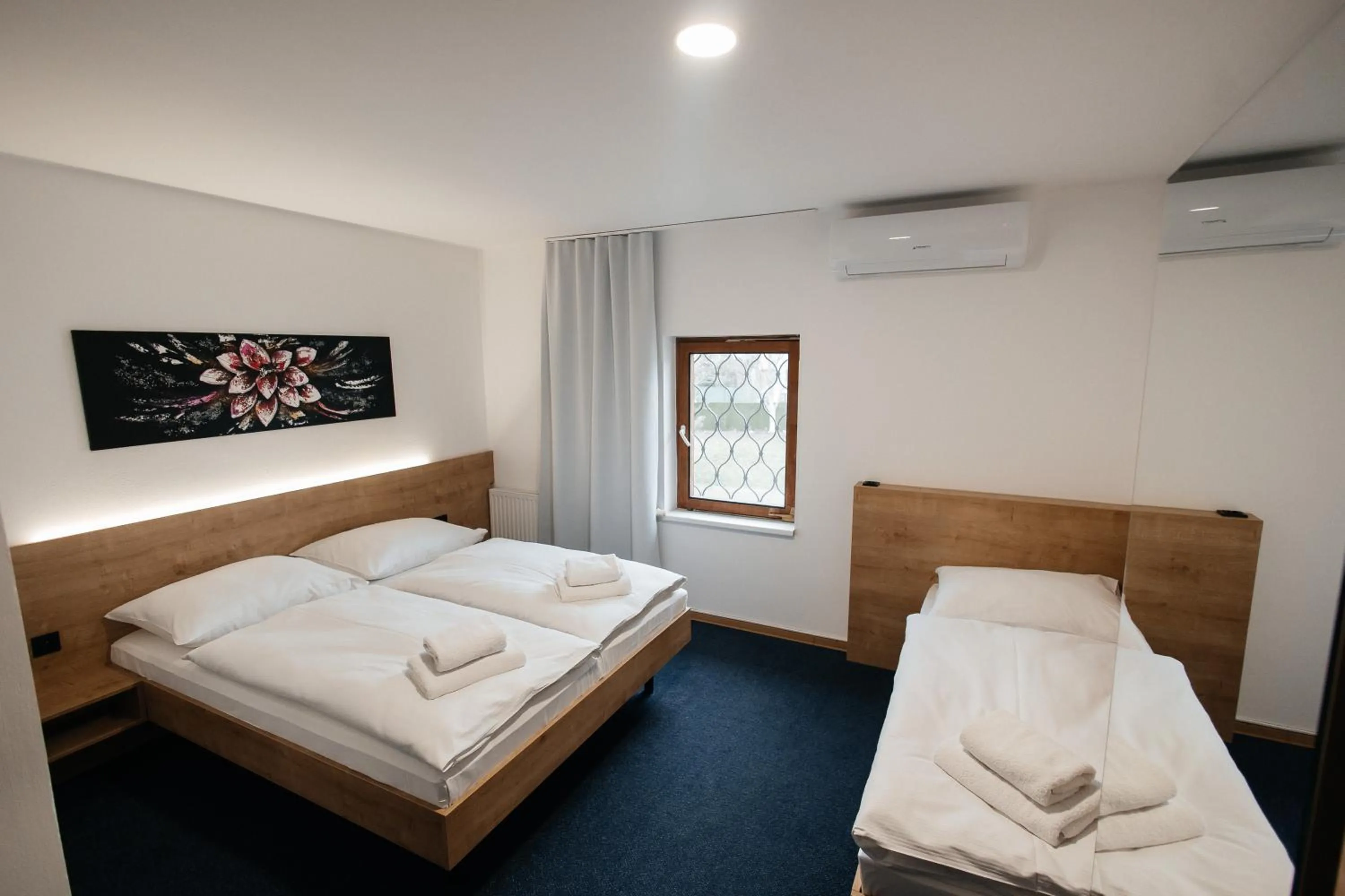 Bed in Golden Golem hotel & Spa