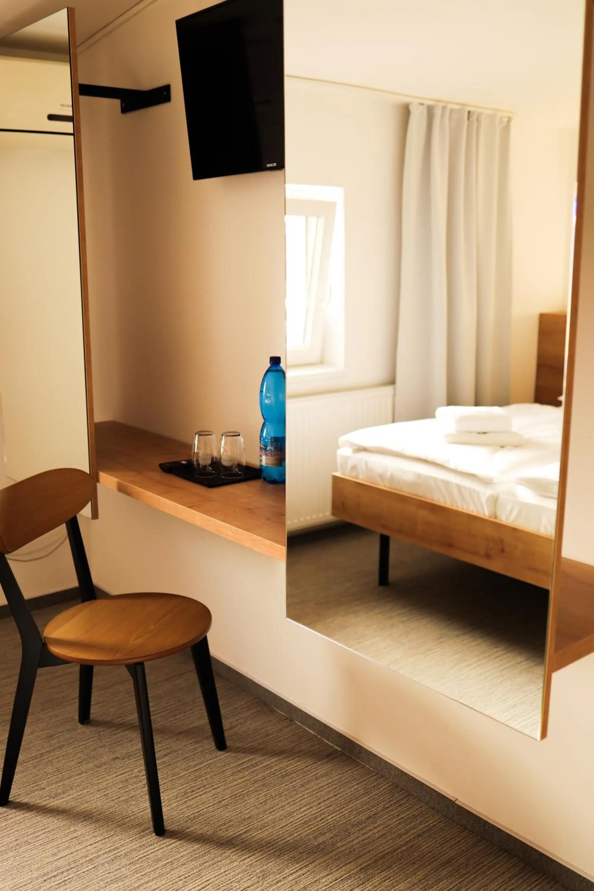 Bed in Golden Golem hotel & Spa