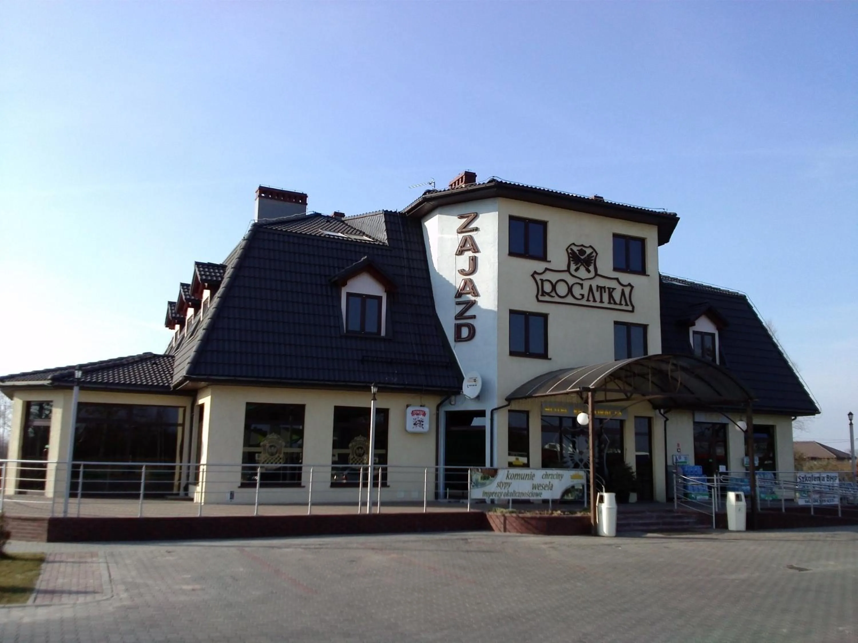 Facade/entrance in Rogatka