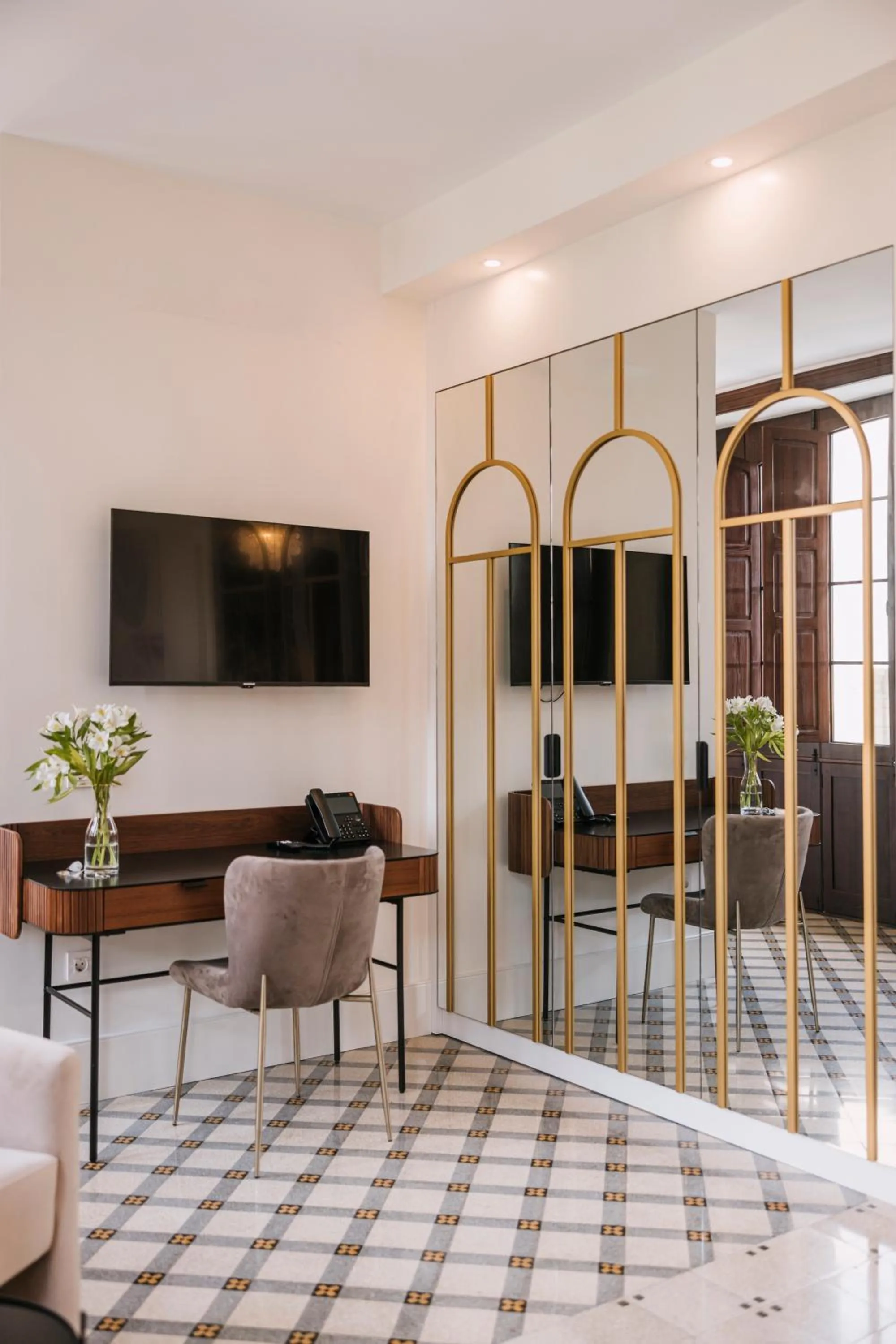 TV and multimedia in MASANET Emblematic Hotels - Adults Only