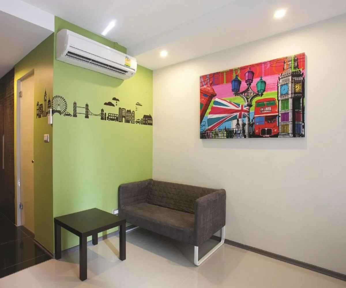 Living room in Varrzon Residence Srinakarin 56