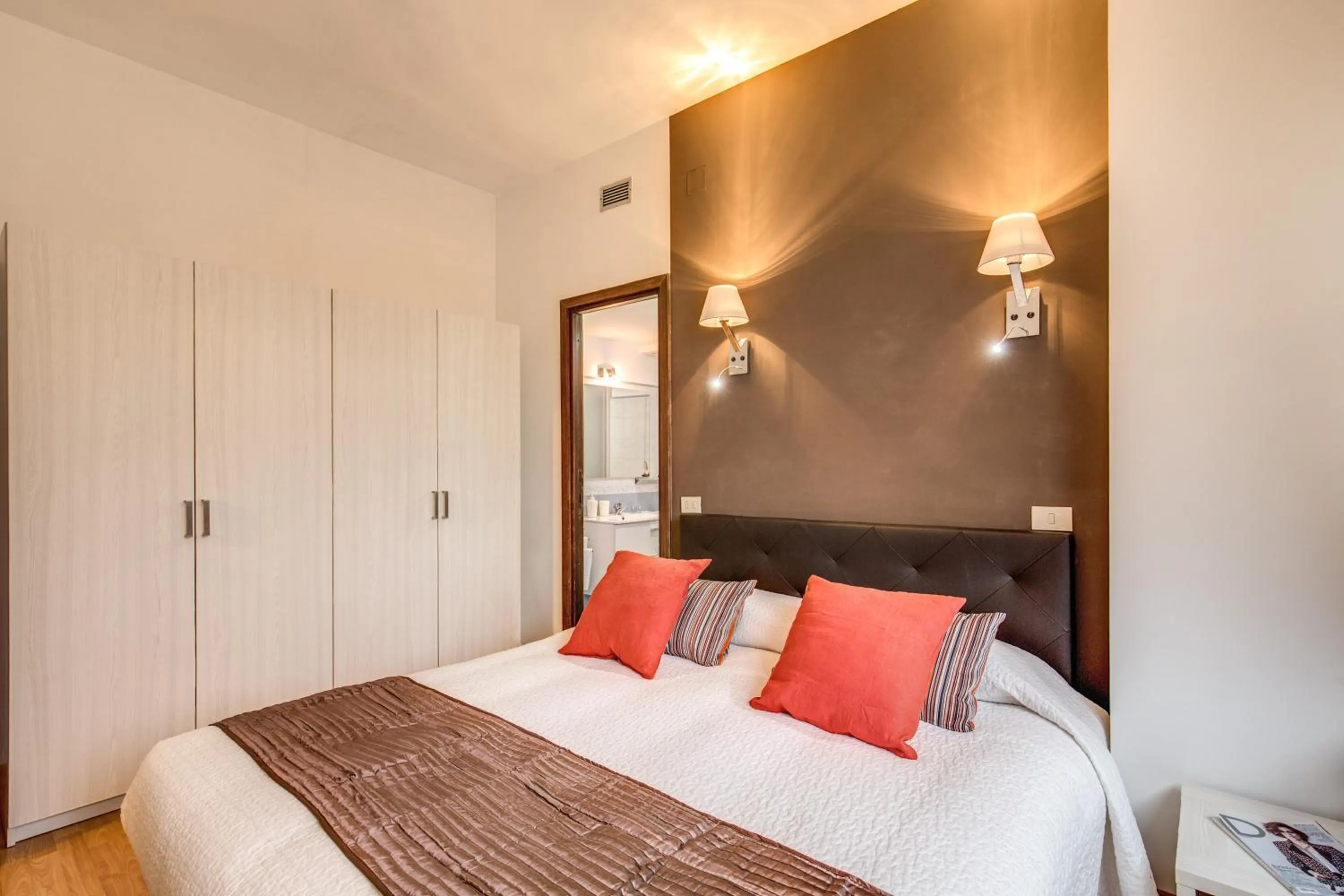 Photo of the whole room, Bed in M&L Apartments - Ardesia Colosseo