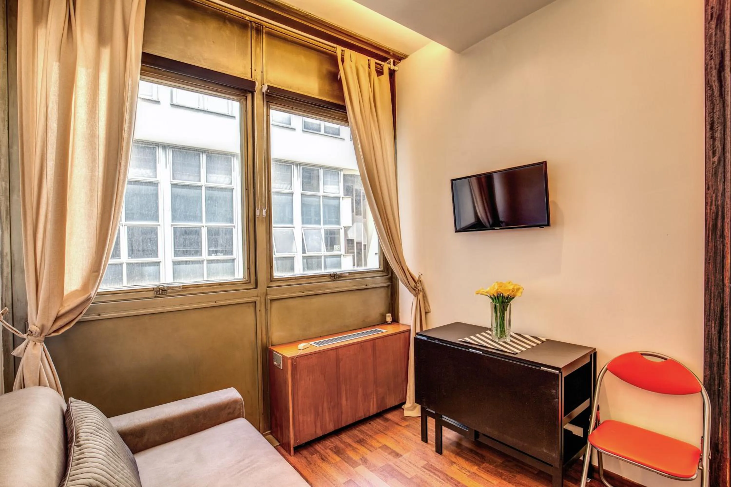 M&L Apartments - Ardesia Colosseo