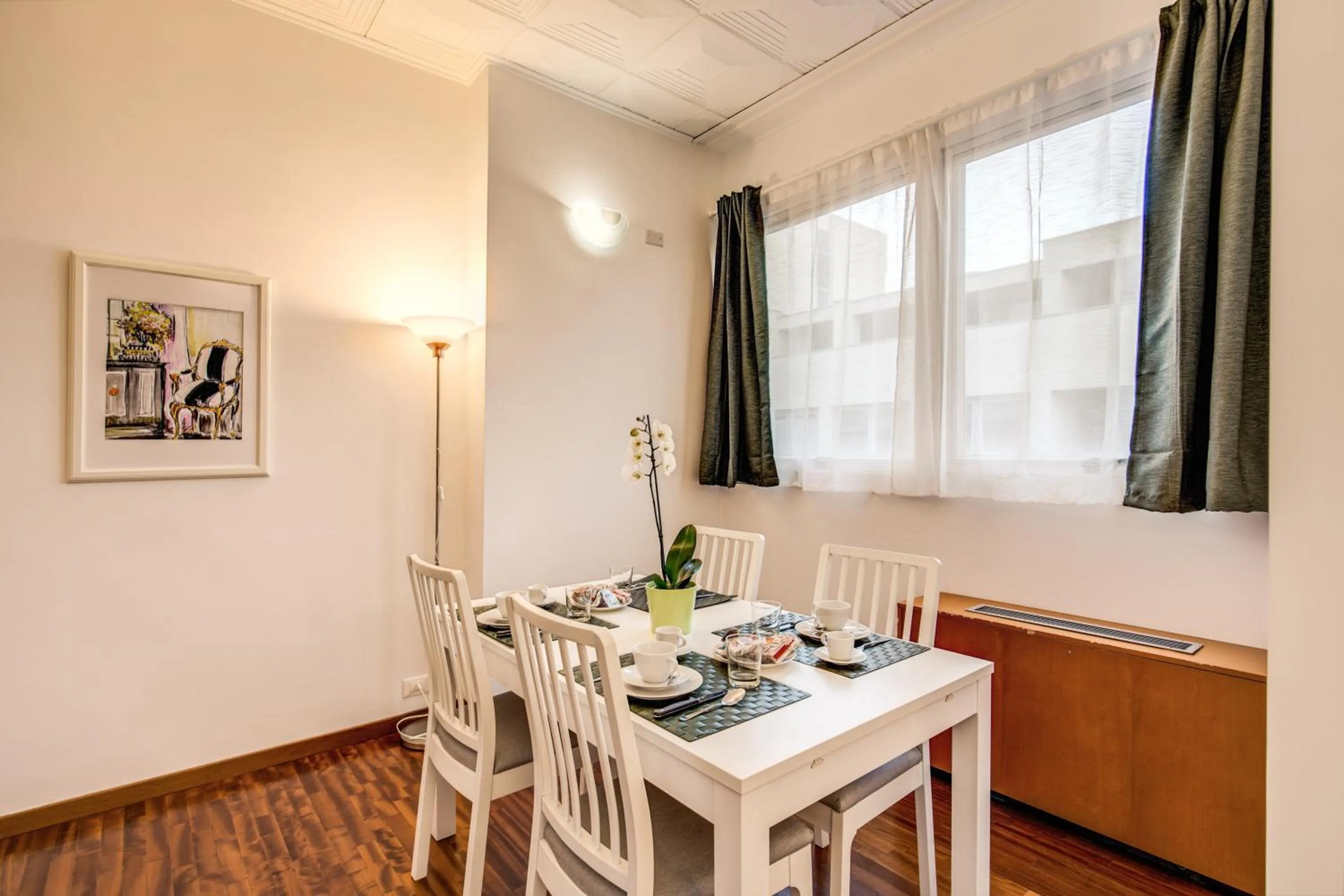 Dining area in M&L Apartments - Ardesia Colosseo
