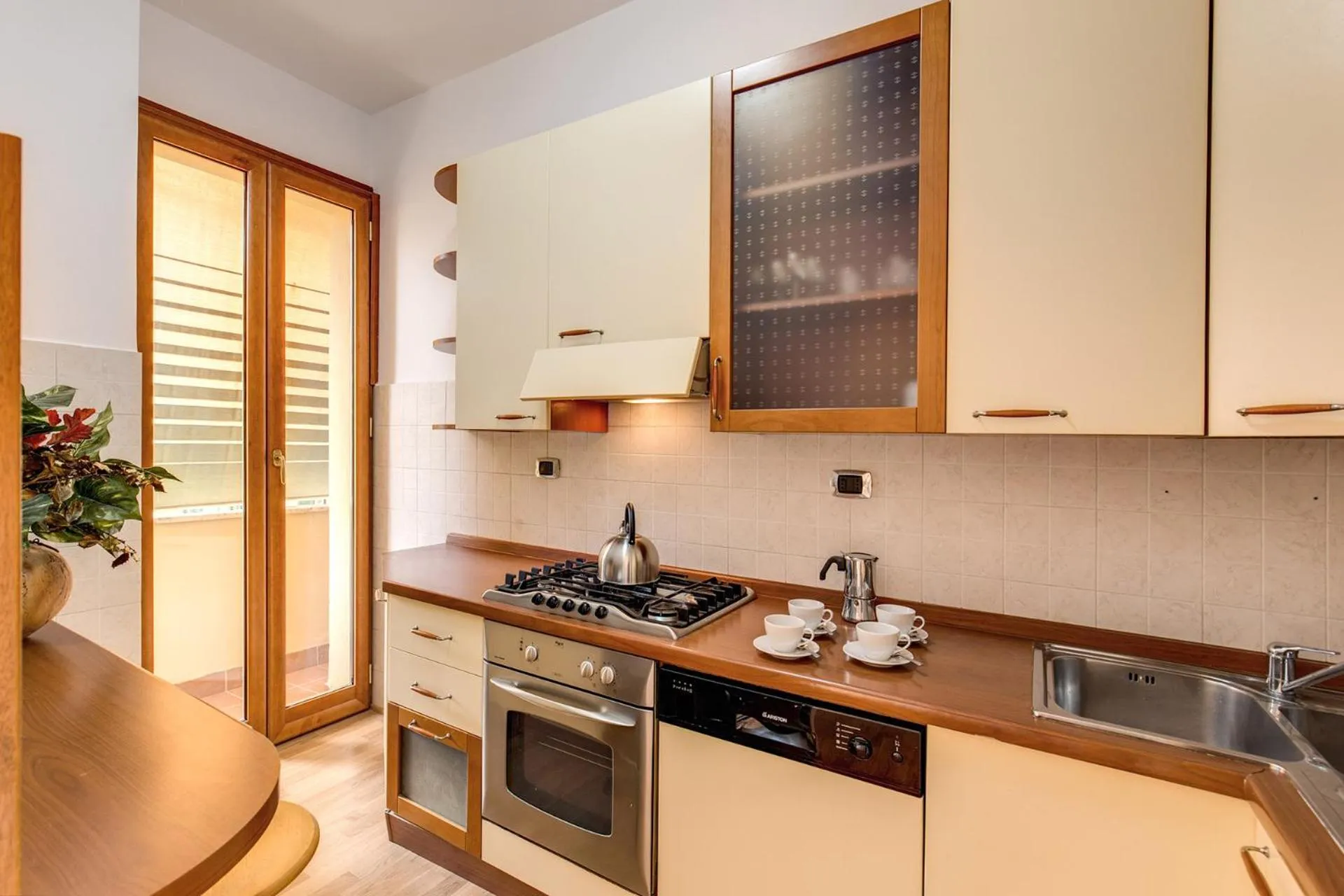 M&L Apartments - Ardesia Colosseo