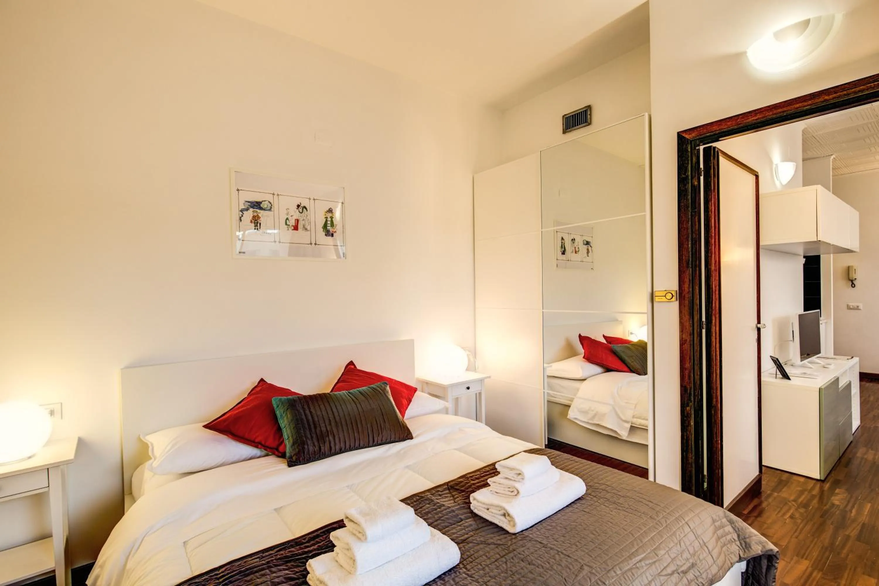 Bed in M&L Apartments - Ardesia Colosseo