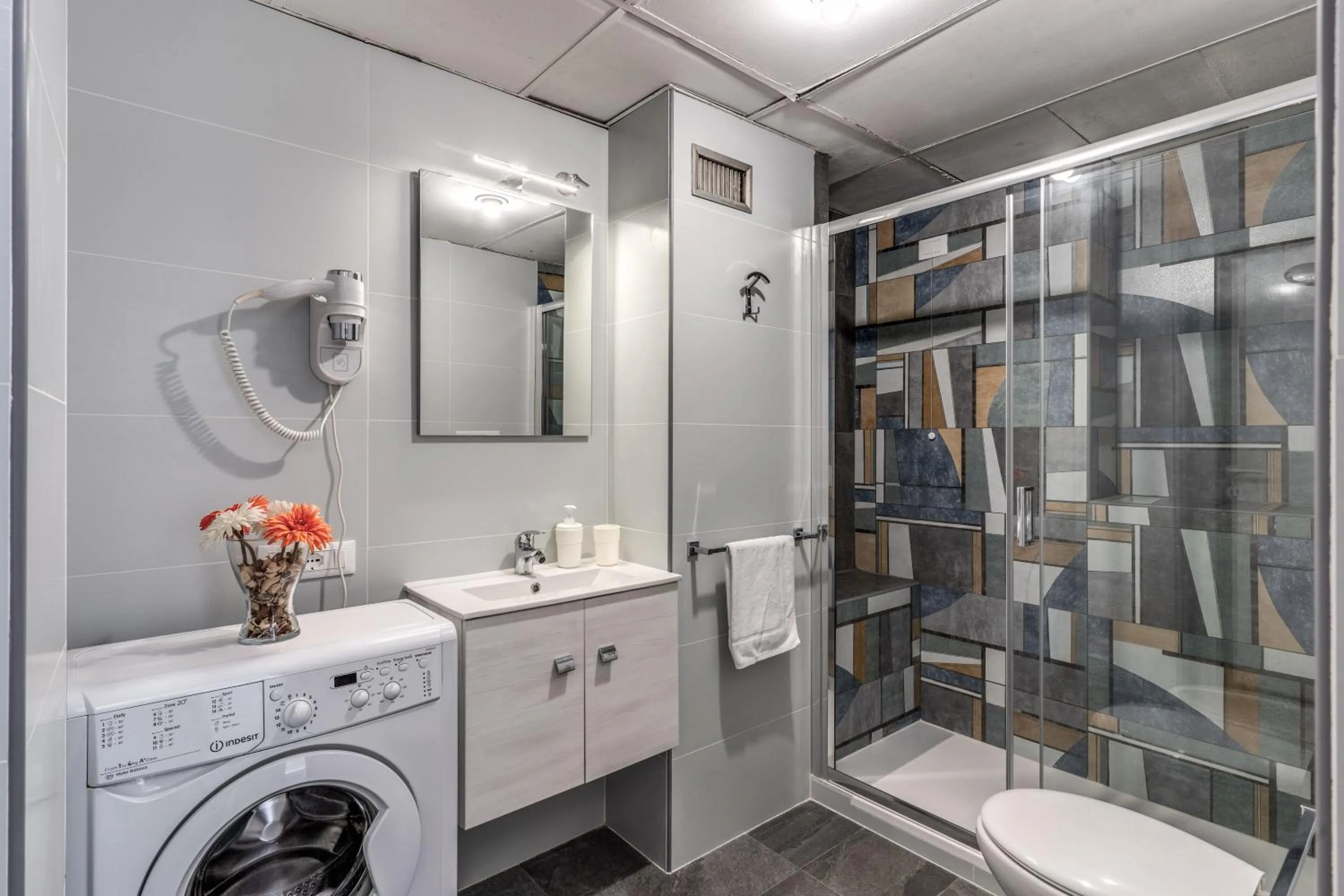 M&L Apartments - Ardesia Colosseo