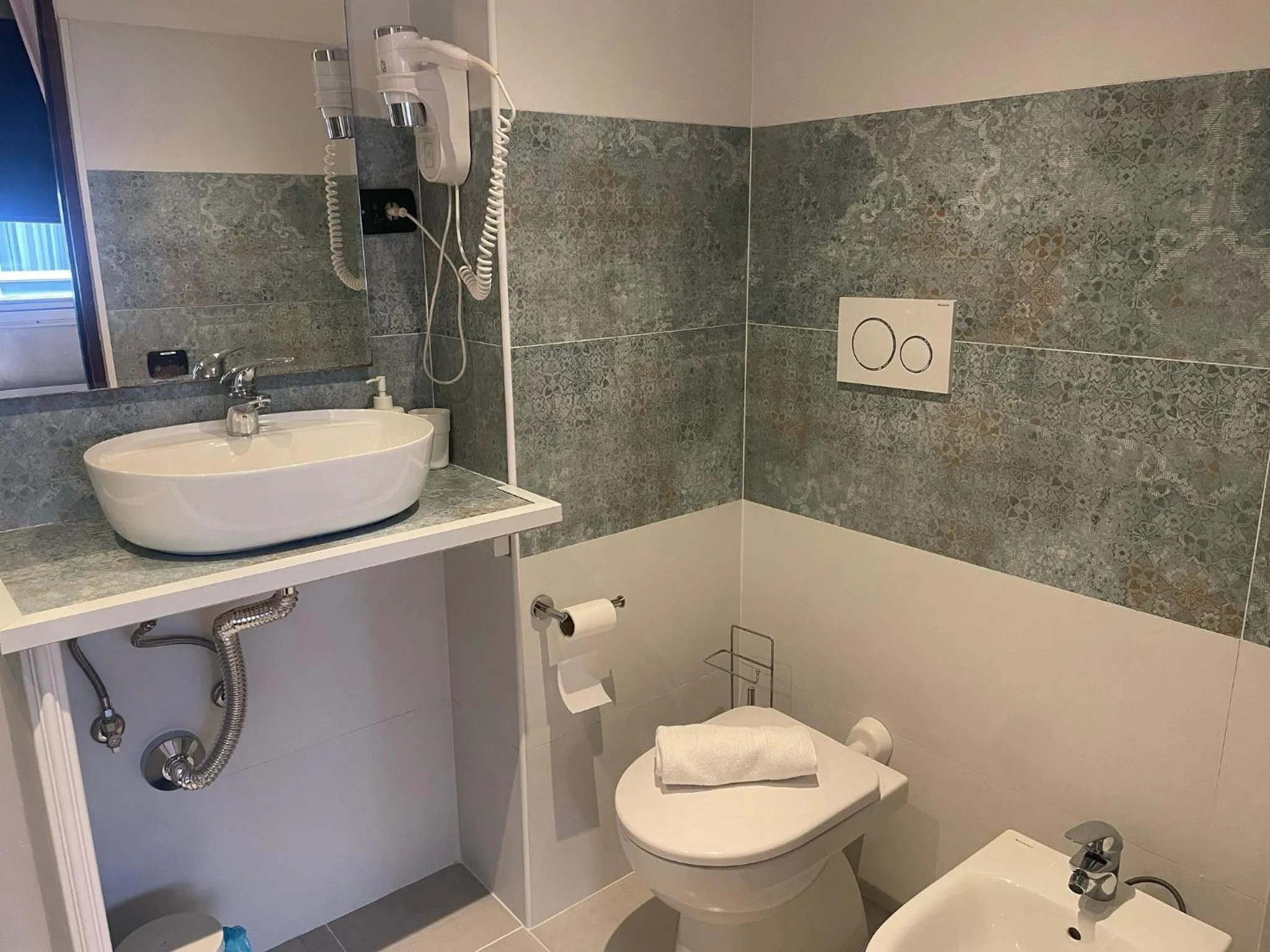 M&L Apartments - Ardesia Colosseo