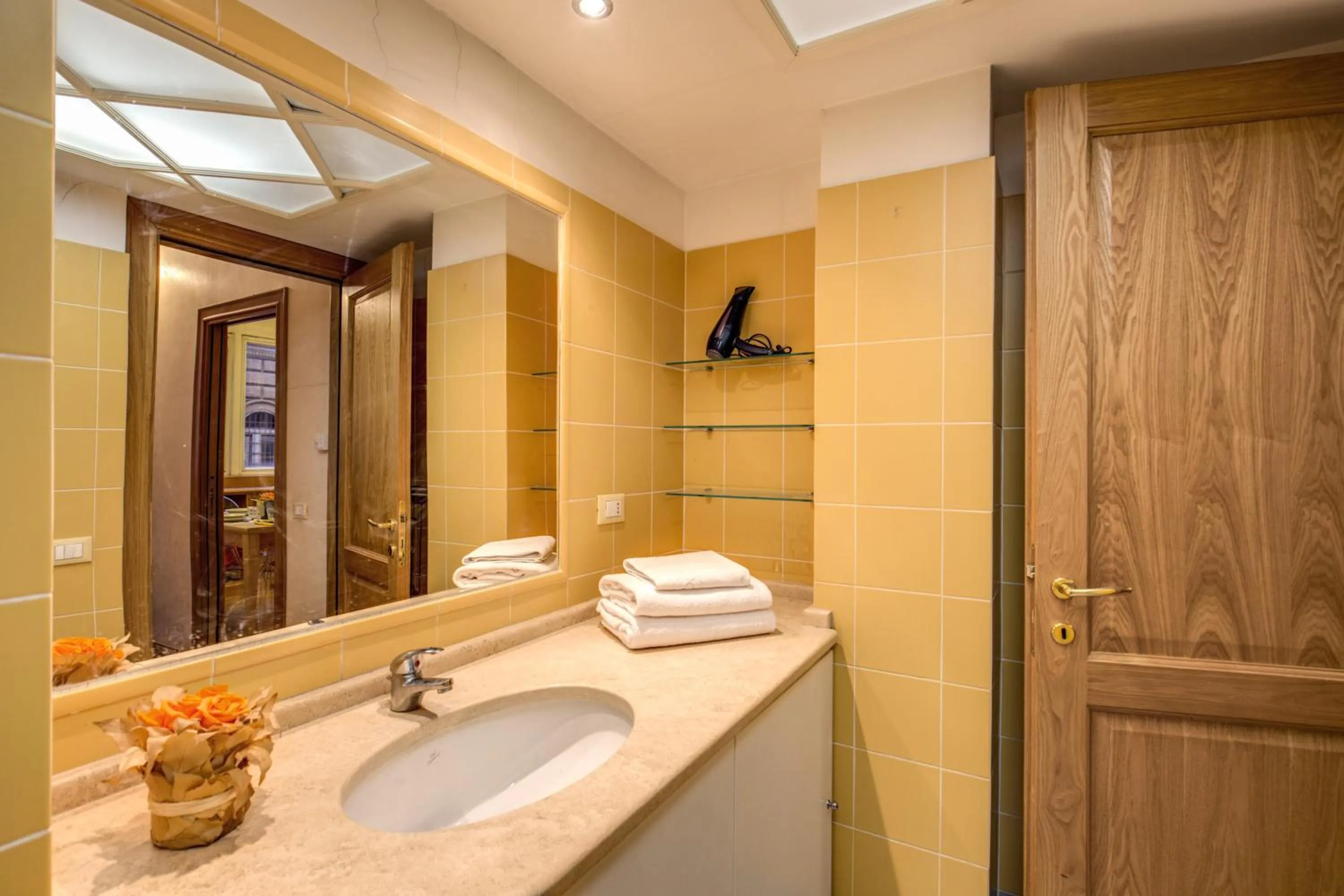 M&L Apartments - Ardesia Colosseo