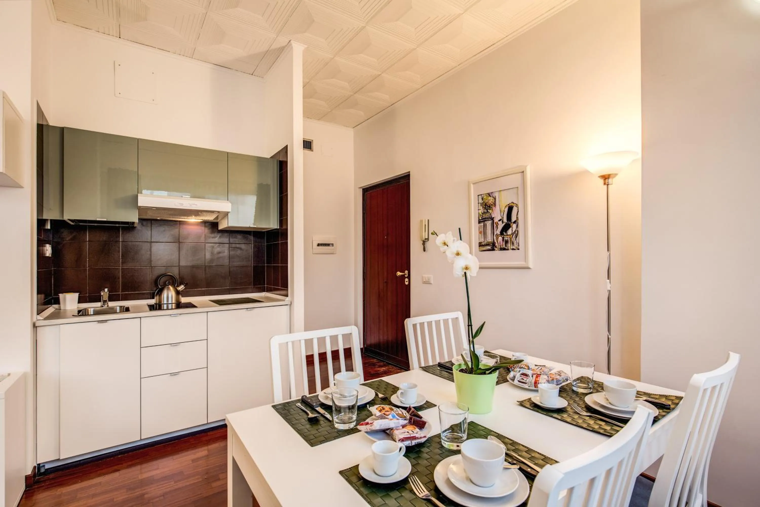 Dining area in M&L Apartments - Ardesia Colosseo
