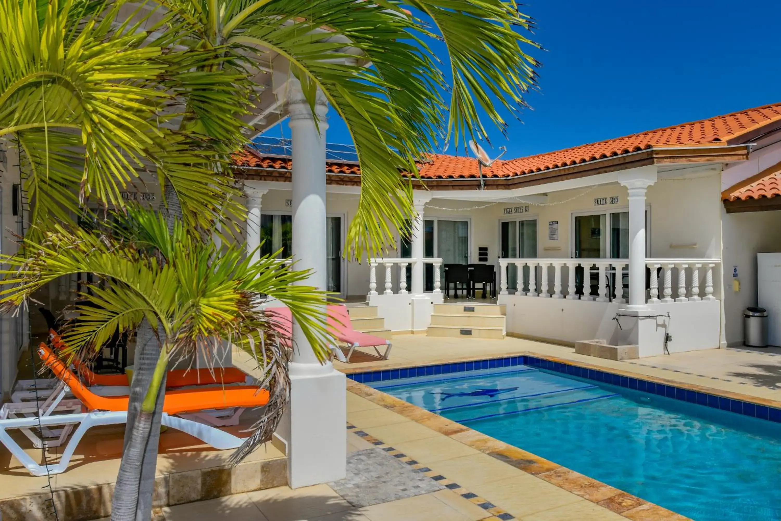 Pool side Villa 2 with Private Garden Hot Tub XXL in Boutique Hotel Swiss Paradise Aruba Villas and Suites Pool side Villa 2 with Private Garden Hot Tub XXL in Boutique Hotel Swiss Paradise Aruba Villas and Suites